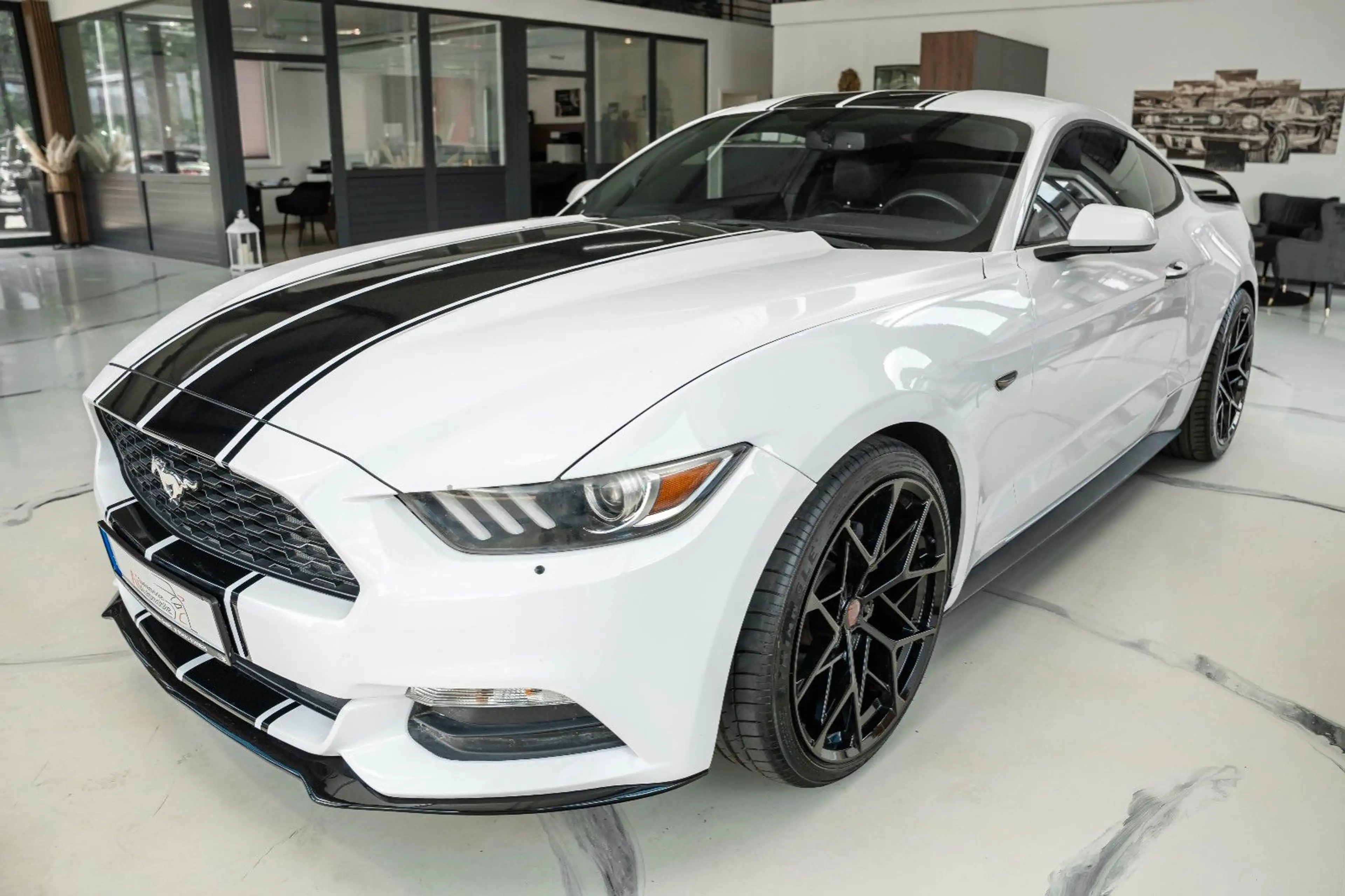Ford Mustang 3,7 V6 LEDER XENON 20° TOP