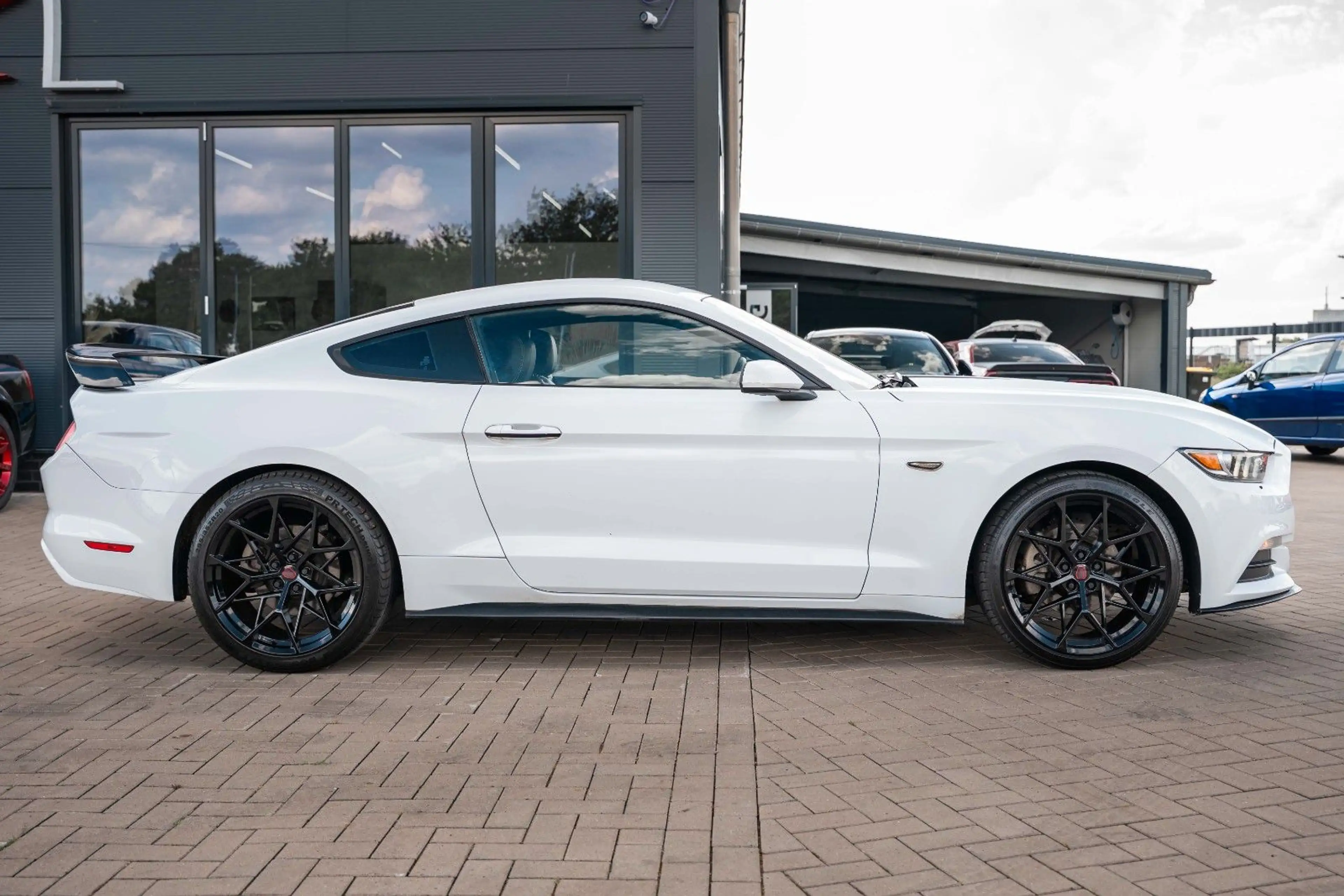Ford Mustang 3,7 V6 LEDER XENON 20° TOP — photo 11