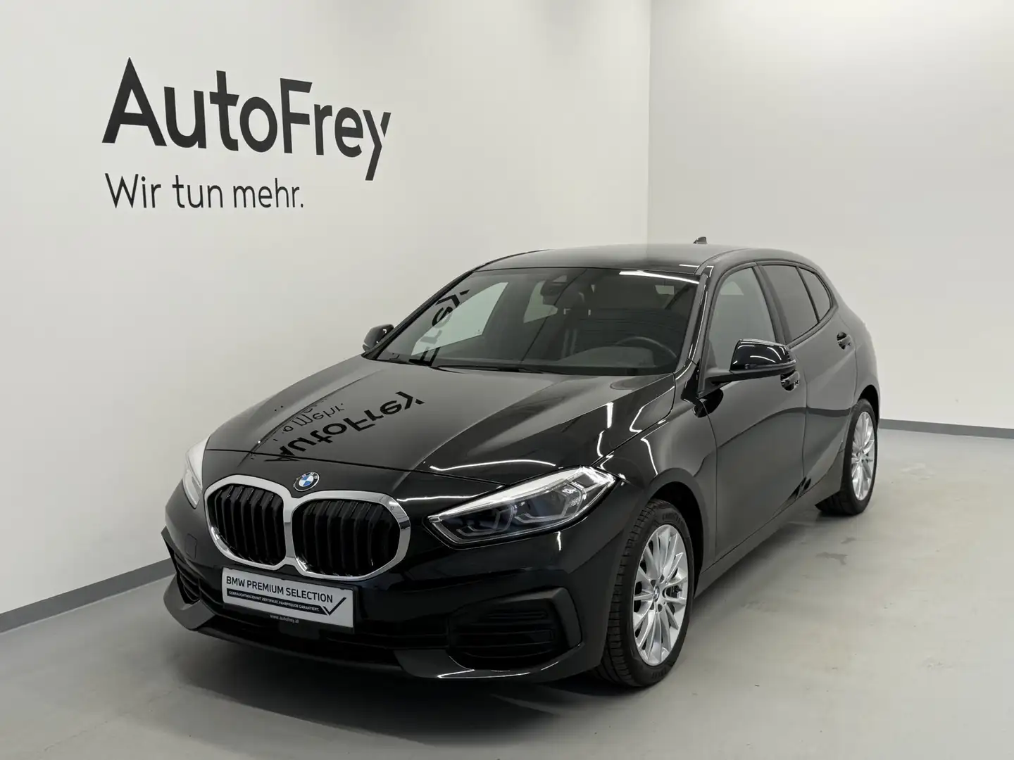 BMW 120 120d xDrive Schwarz - 1