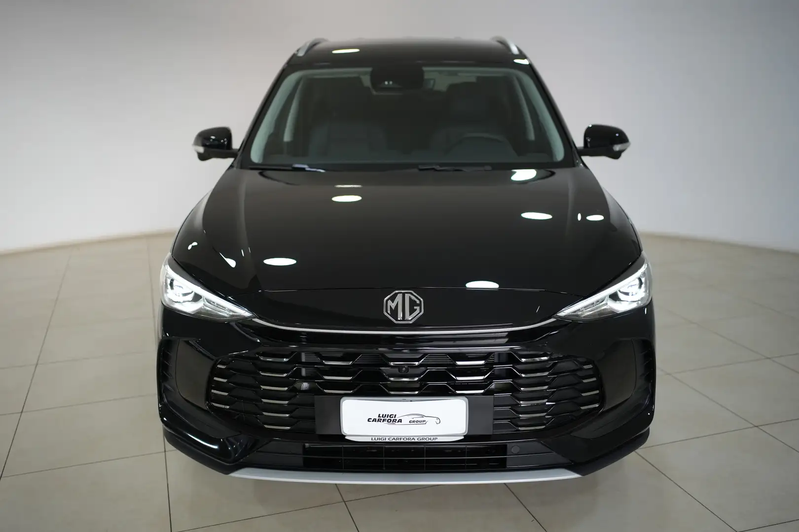 MG ZS 1.5 Comfort Schwarz - 2