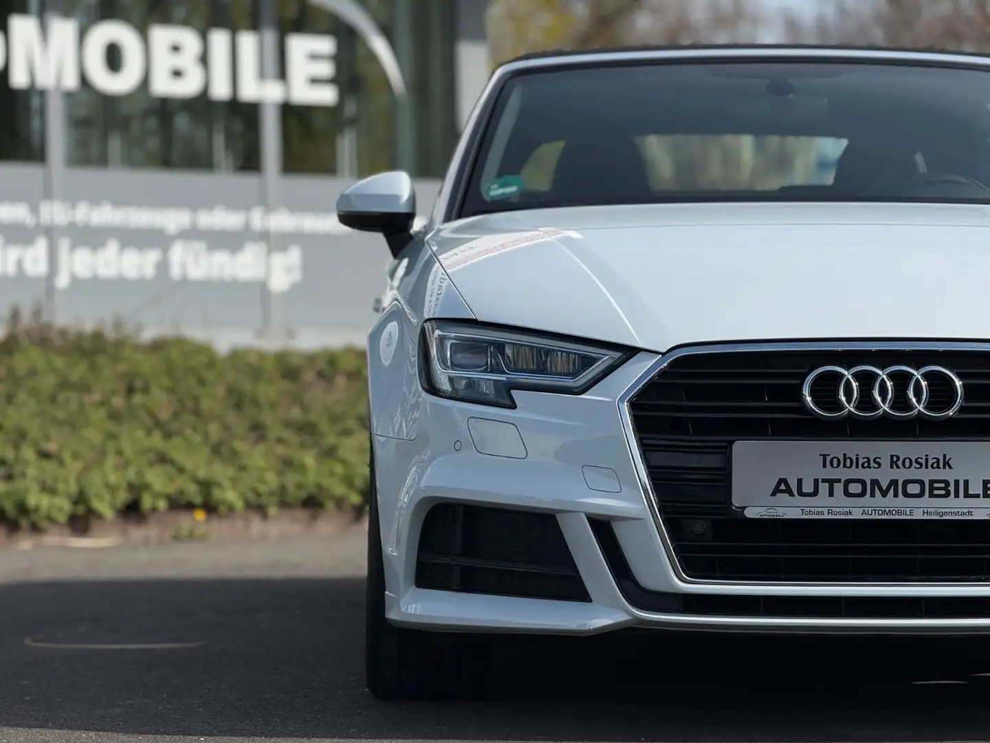 Audi A3 Cabriolet sport 3x S Line LED NAV SHZ Weiß - 2