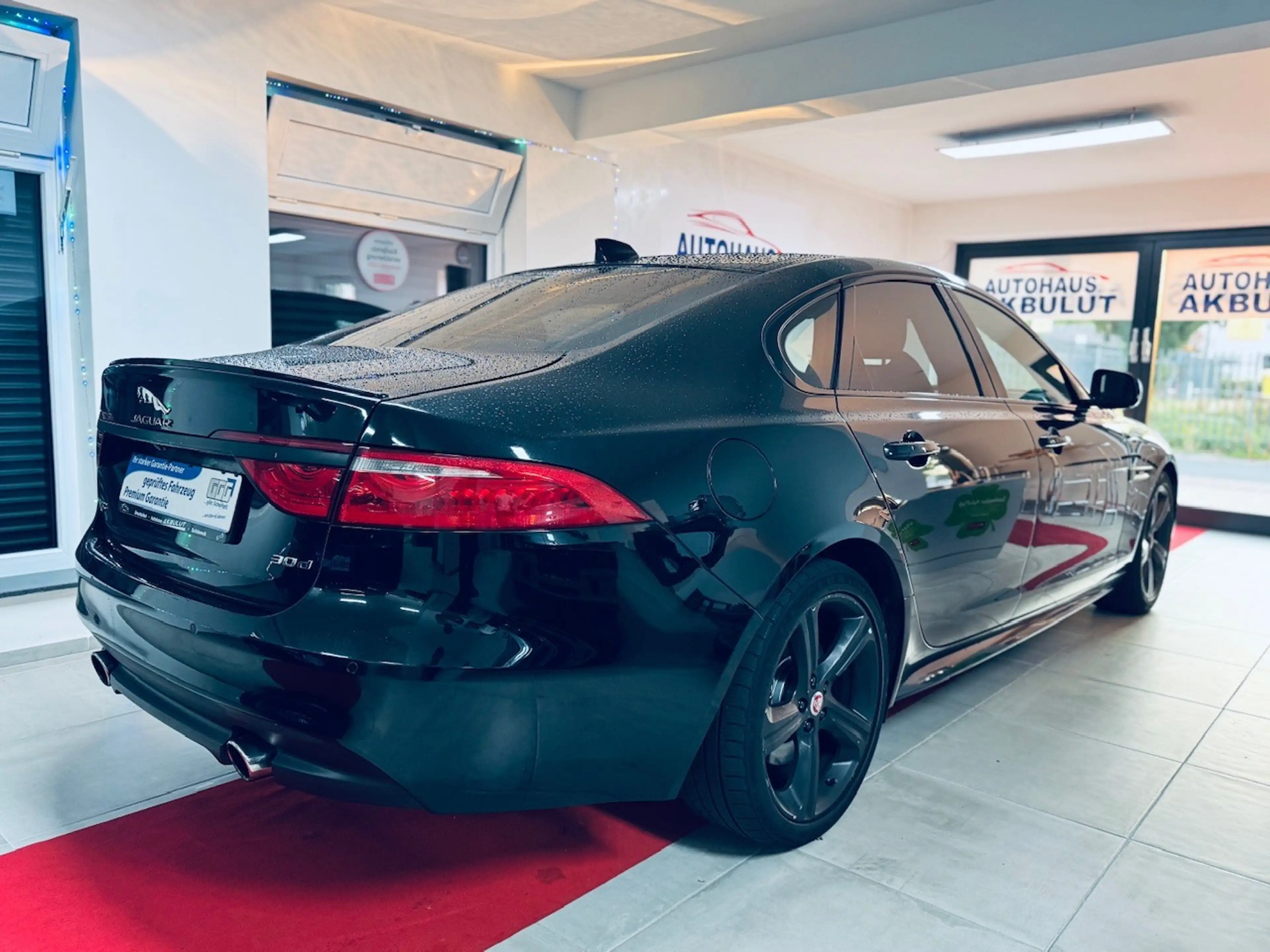 Jaguar XF Prestige*Finanzierung+Garantie+Inspektion* — photo 11