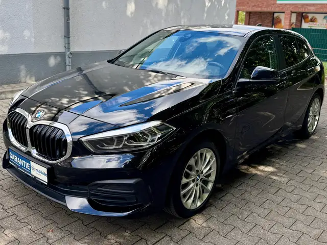 Bmw 118 i Advantage*Automatik*17 Zoll LM*LED*Carplay*SHZ*GRA*Kamera*1.Vorb.*Unfallfrei*SH Gepflegt*Virtuelles Cockpit*Mwst.19