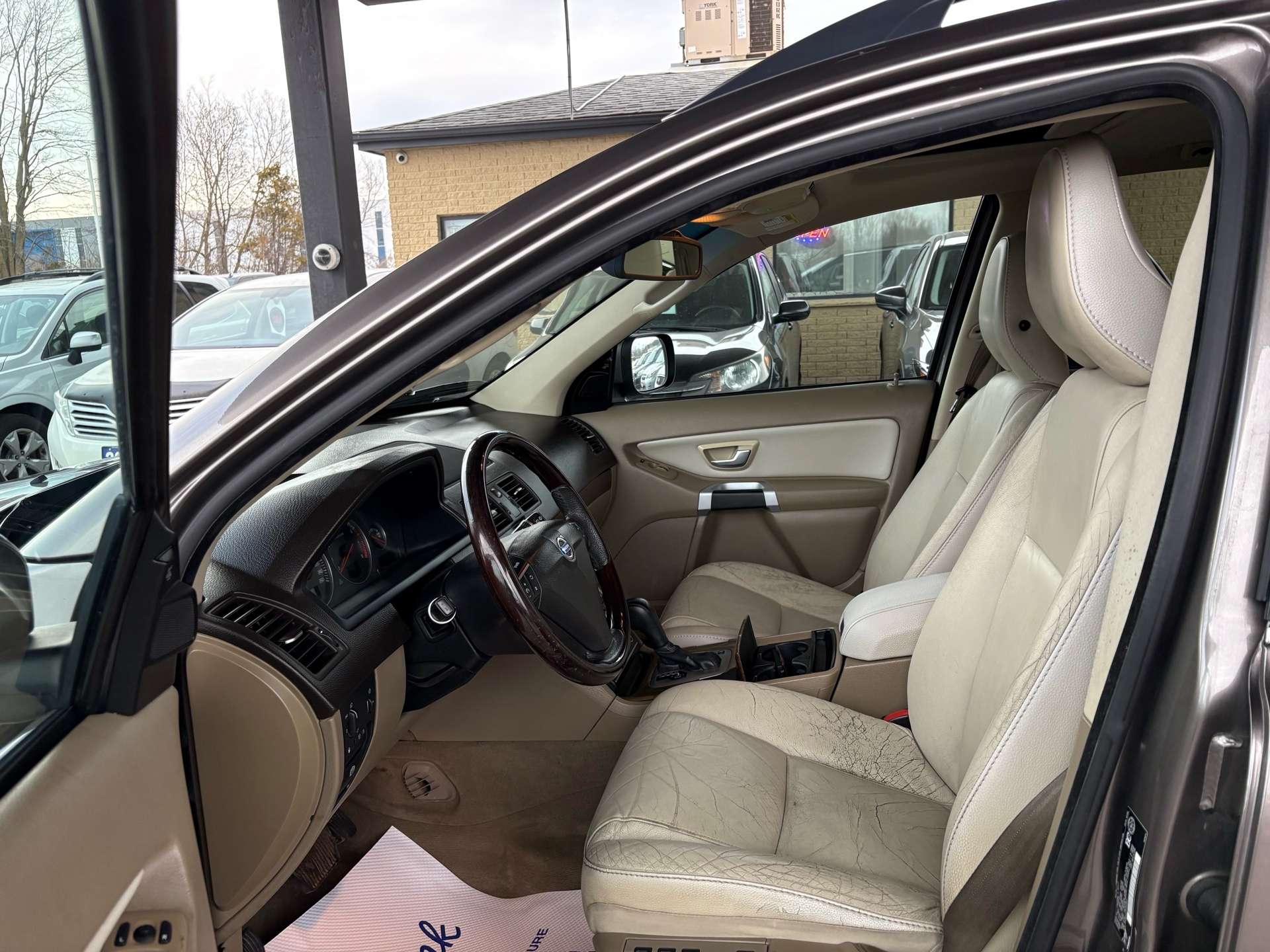 2010 Volvo XC90 AWD I6 I 1 OWNER I ACCIDENT FREE I CERTIFIED thumb 11