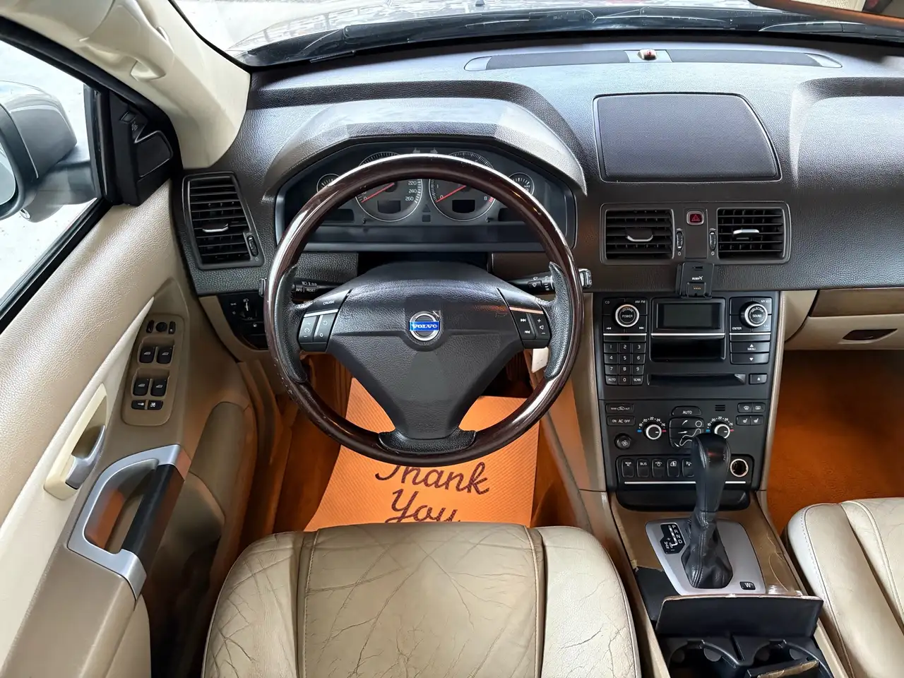 Volvo XC90 снимка Volvo XC90