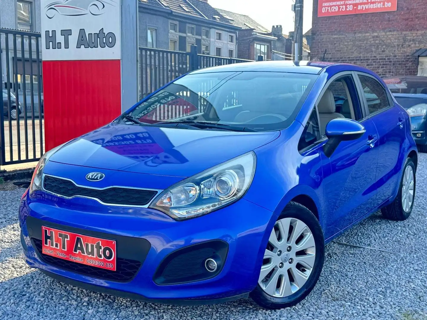 Kia Rio 1.2i/Etat neuf/Cuir/Airco/Carnet/Camera/Euro5 Bleu - 1
