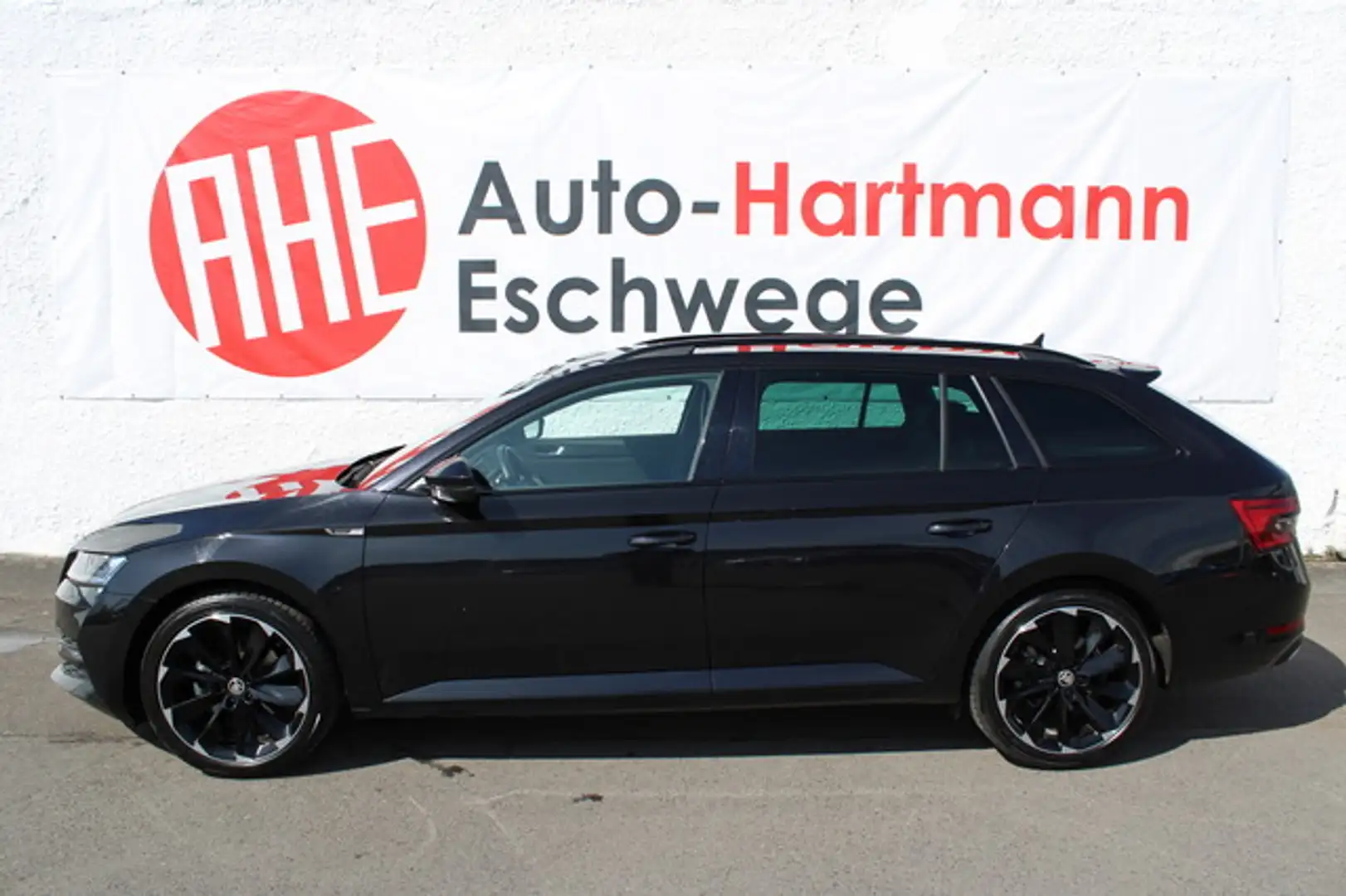 Skoda Superb Combi 2.0 TDI Sportline DSG Columbus Schwarz - 2