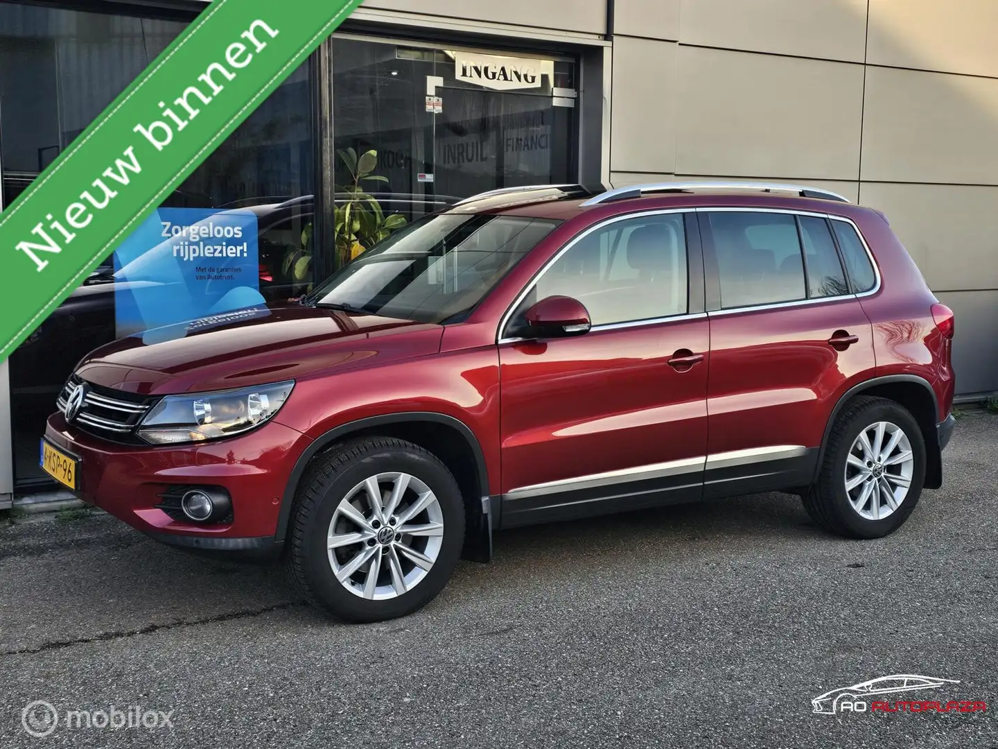 Volkswagen Tiguan 2.0 TSI Track&Field 4Motion Panorama/Trekhaak Rot - 1