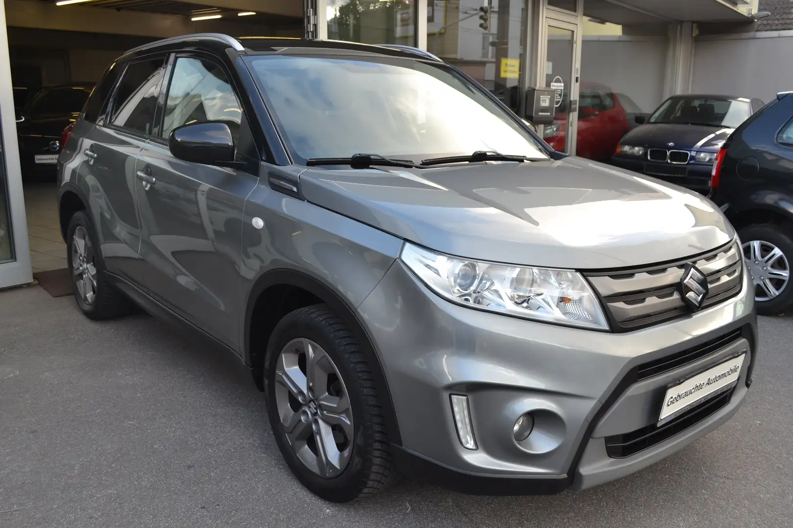 Suzuki Vitara 1.6 Club 4x2 Gris - 2
