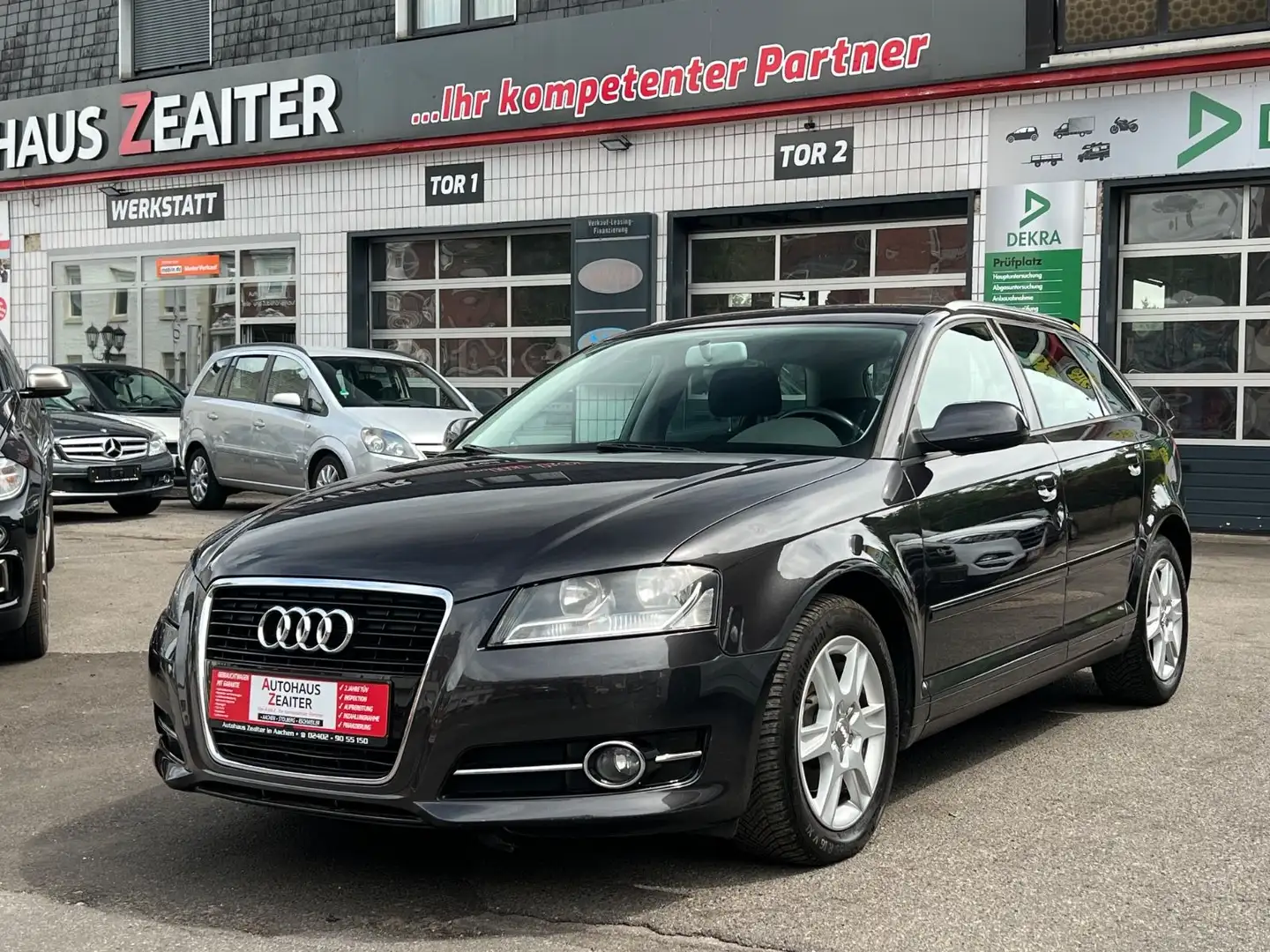 Audi A3 Sportback 1.2 TFSI Attraction*Getriebeschaden Gris - 2