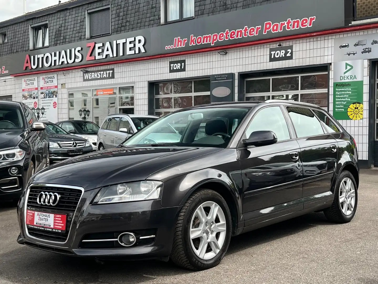 Audi A3 Sportback 1.2 TFSI Attraction*Getriebeschaden Gris - 1