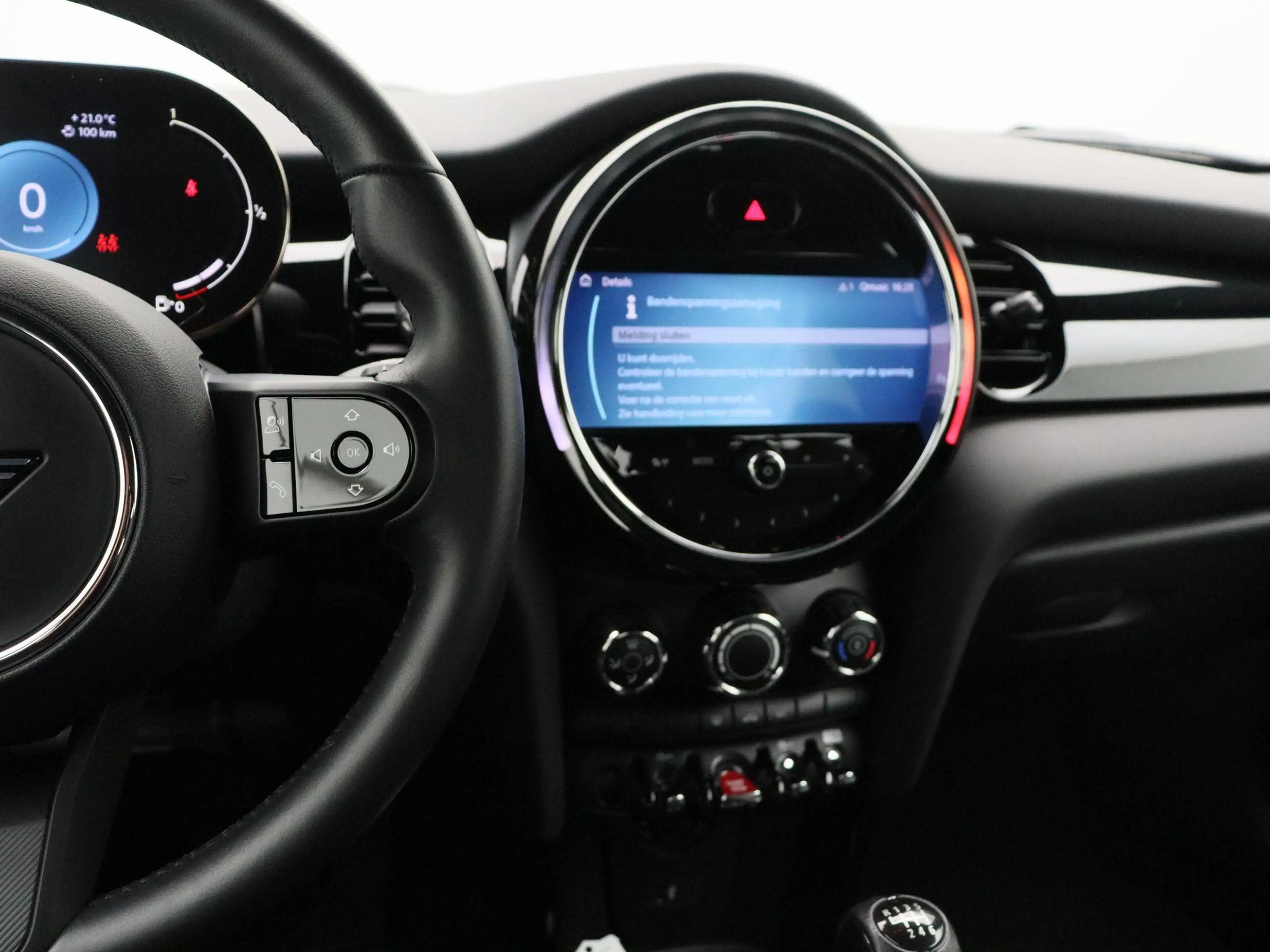 MINI One 3-Deurs Business Edition + Connected Navigation Pa — photo 15