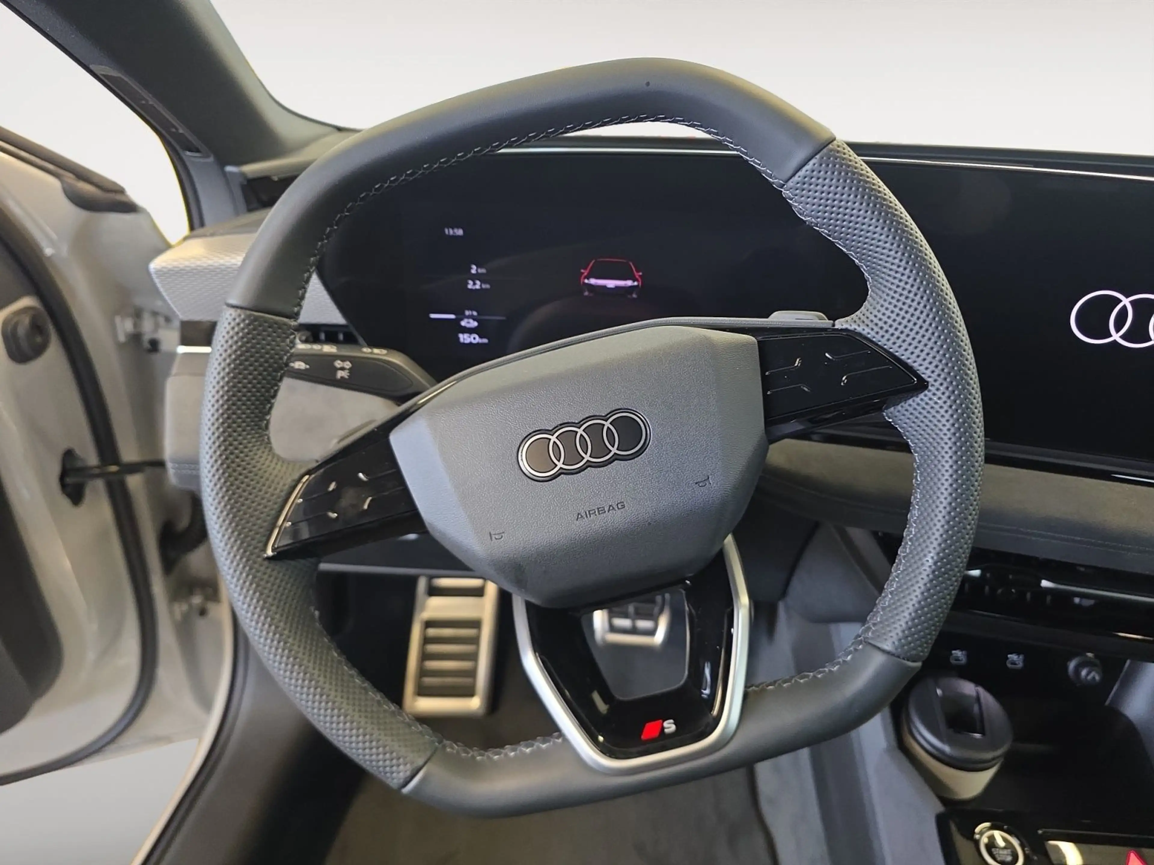 Audi A6 e-tron performance TECHPRO B&O OLED AIR — photo 13