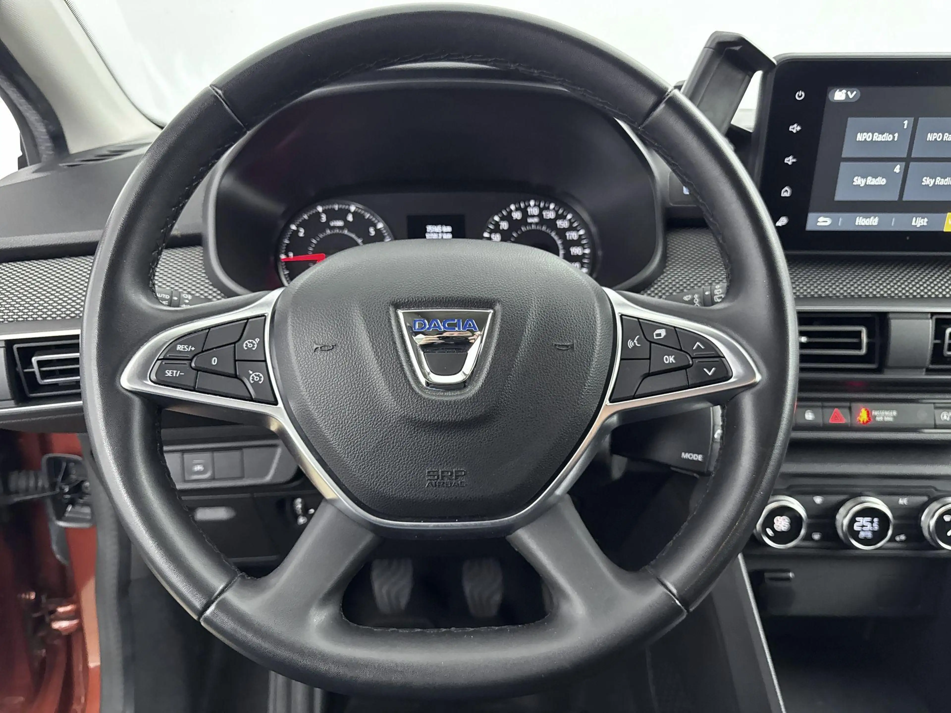 Dacia Jogger 1.0 TCe 100Pk Bi-Fuel Extreme 7p. | Stoelverwarmin — photo 10