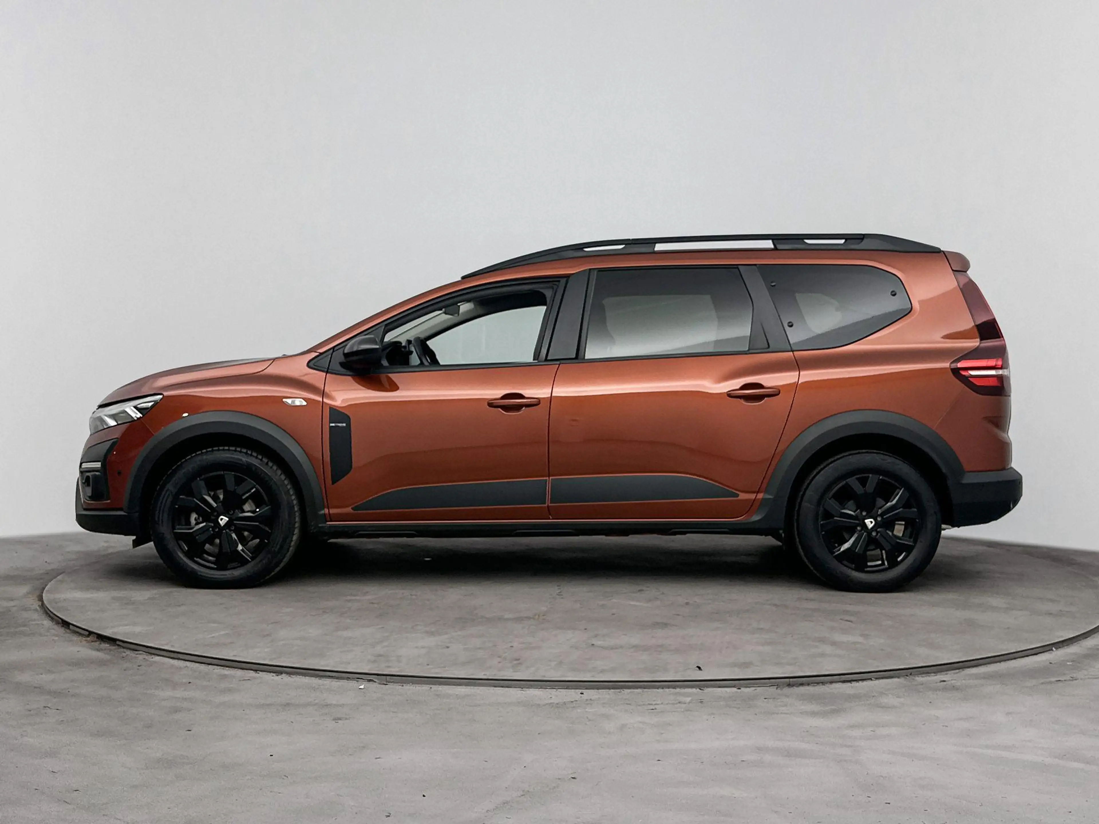 Dacia Jogger 1.0 TCe 100Pk Bi-Fuel Extreme 7p. | Stoelverwarmin — photo 2