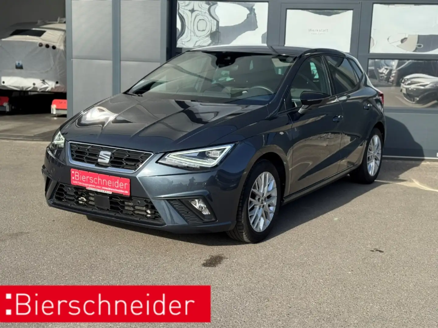SEAT Ibiza 1.0 TSI FR LED NAVI PDC KAMERA SHZ GRA Grau - 1
