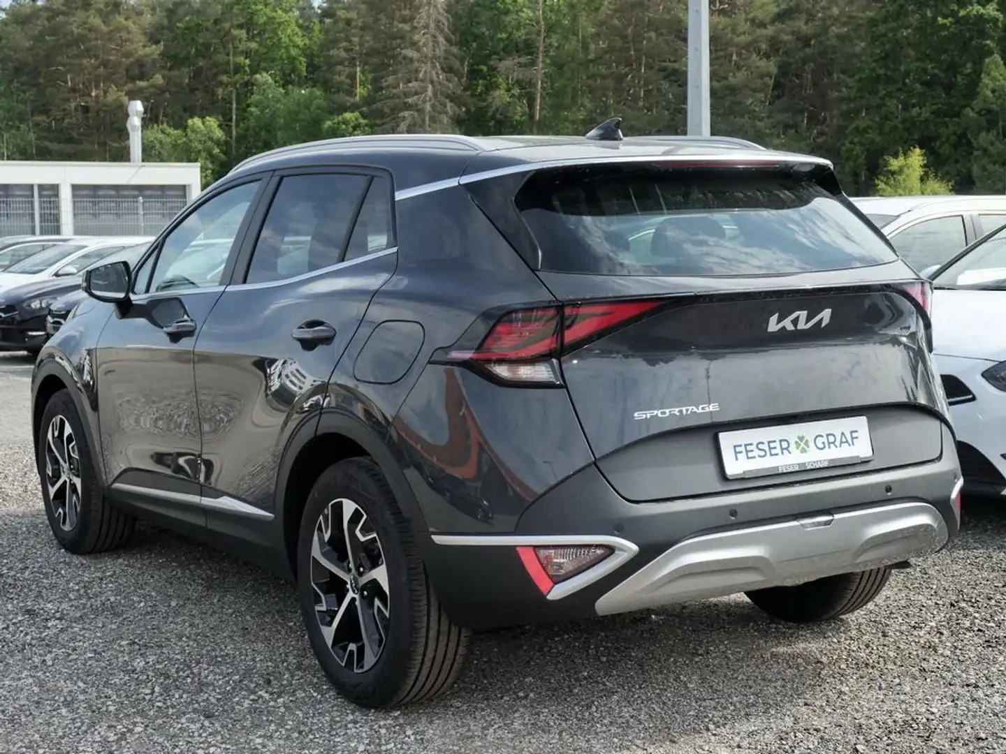Kia Sportage 1.6T 48V 2WD DCT ULTIMATE LEDER Grau - 2