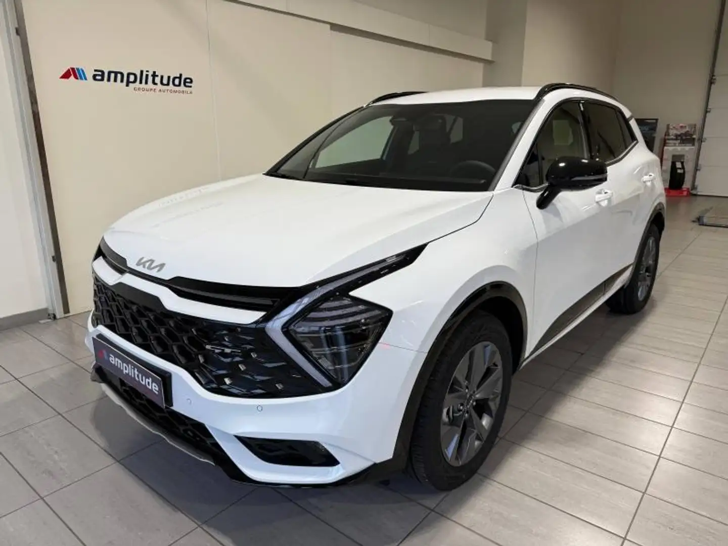Kia Sportage 1.6 T-GDi 210ch HEV GT-Line BVA6 Blanc - 1