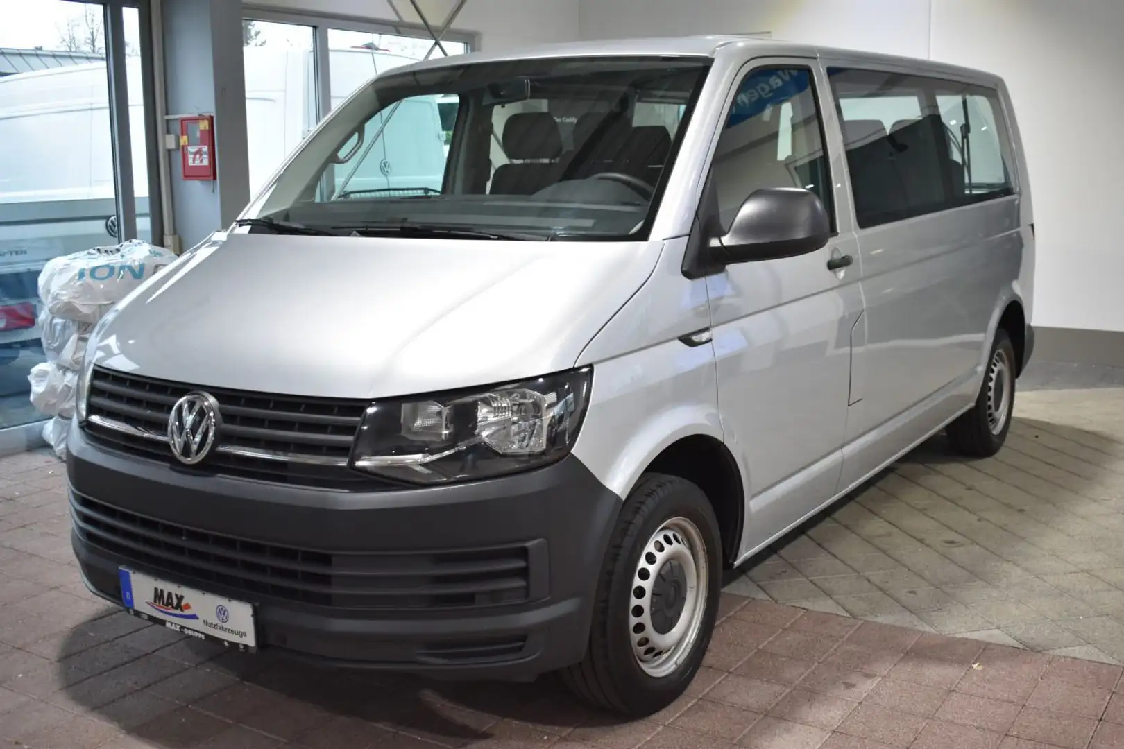 Volkswagen T6 Kombi LR "EcoProfi" 2.0 TDI 75 kW Silber - 2