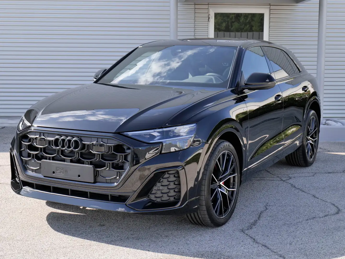 Audi Q8 3.0 Tdi Q. 286cv Tiptr. S-line edition Open Sky Schwarz - 1
