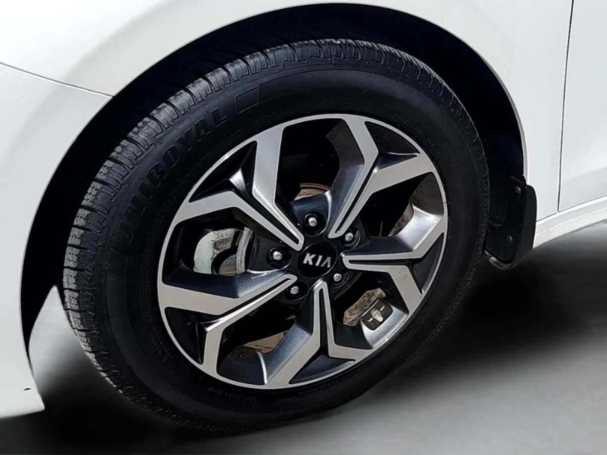 2021 Kia Forte EX IVT — снимка 1