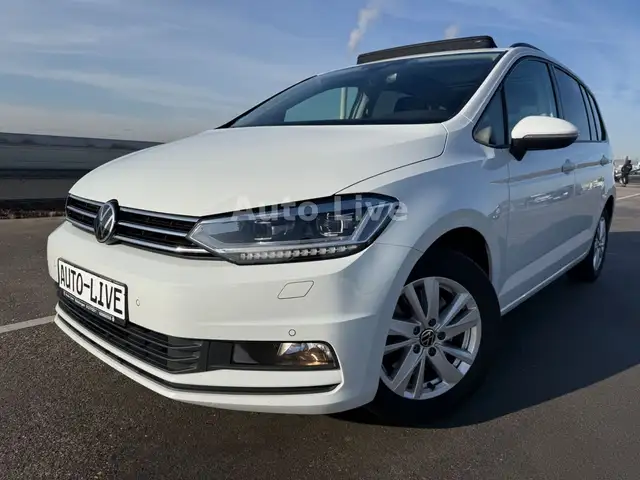 Volkswagen Touran 2.0 TDI*ACTIVE*PANO*NAVI*VIRTU*AHK*KAMERA