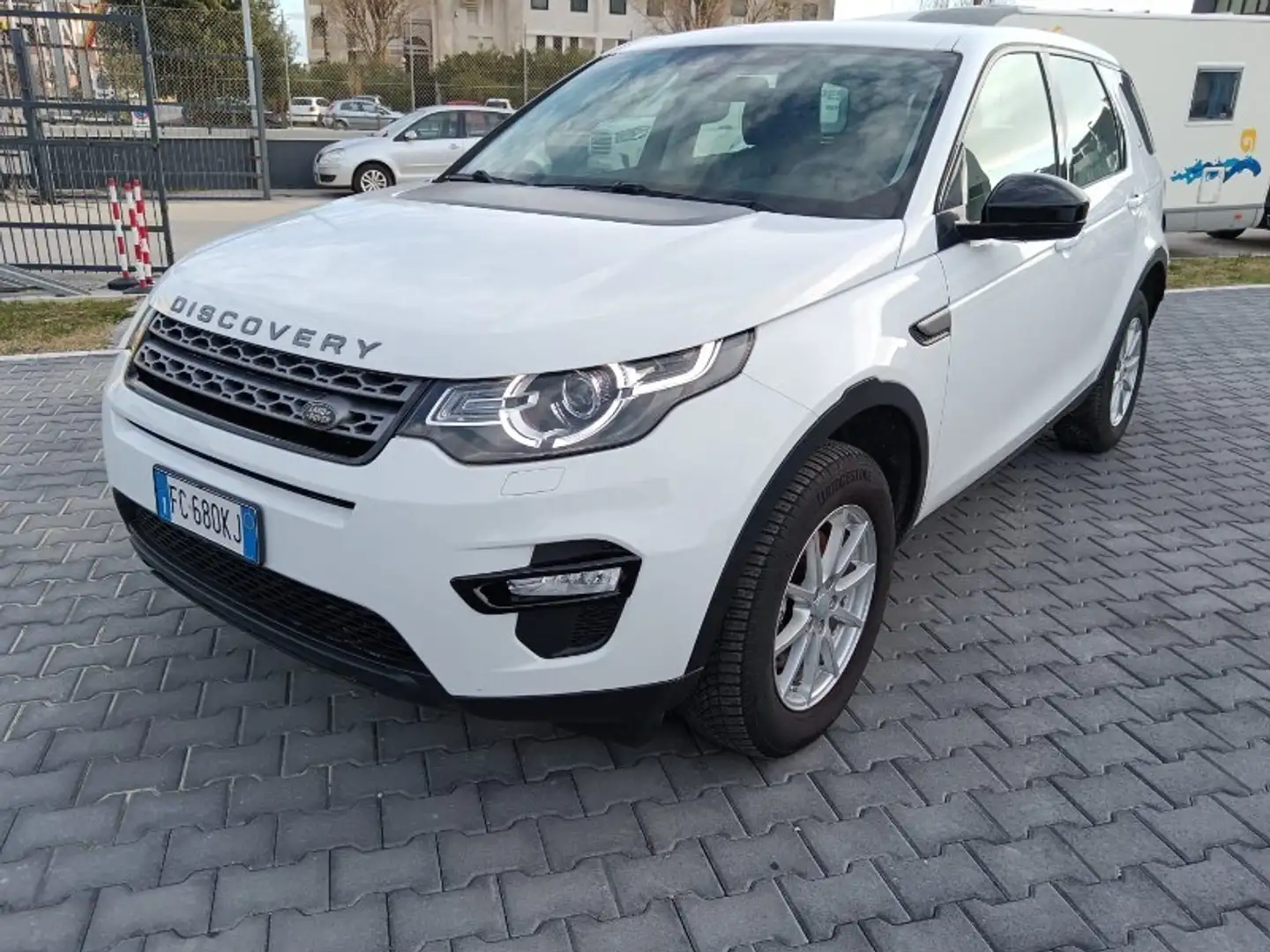 Land Rover Discovery Sport Discovery Sport 2.0 TD4 150 CV Pure Bej - 2