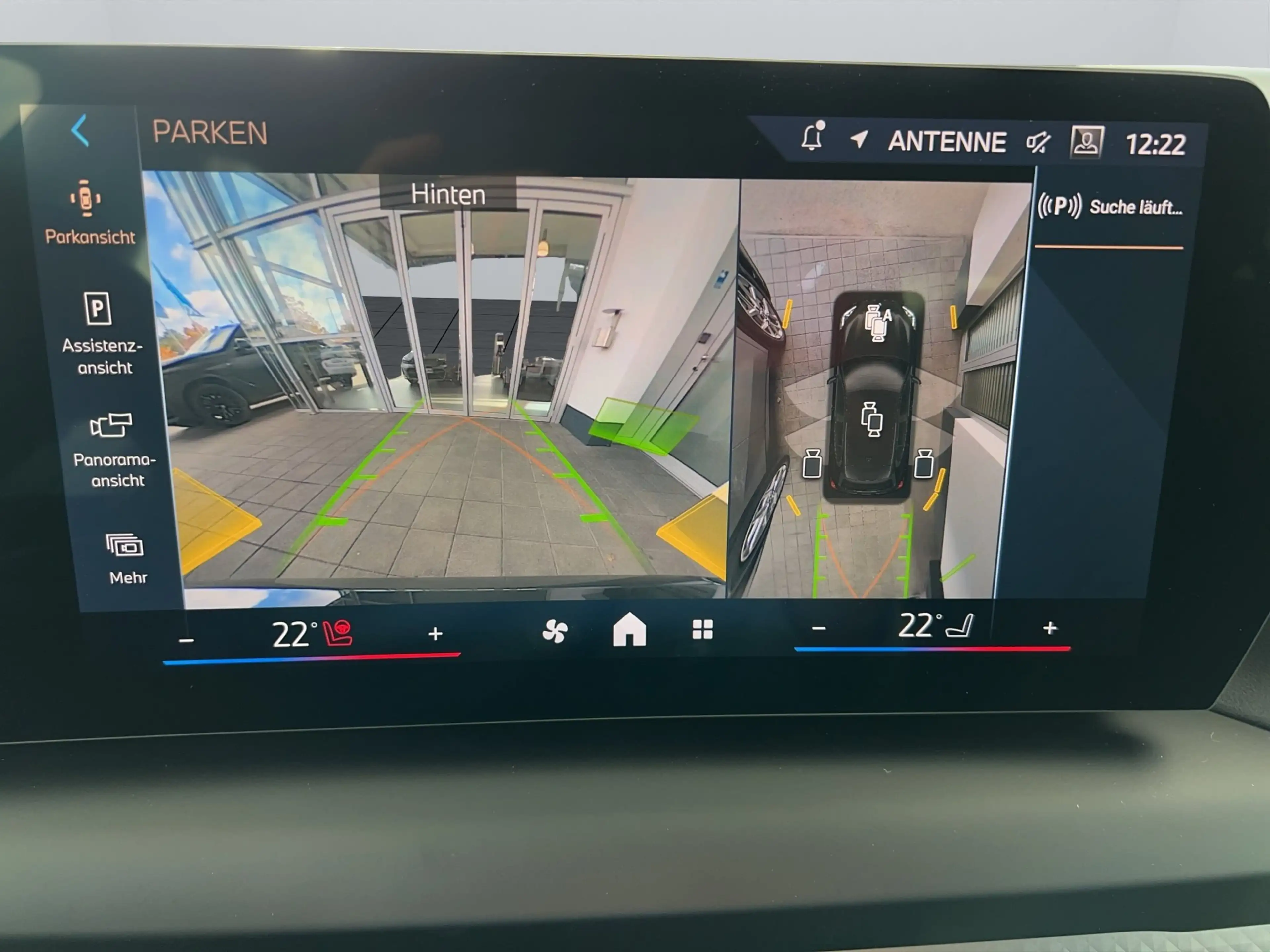 BMW 120 adapLED 360° HUD H/K Keyless Dr.Assist — photo 10