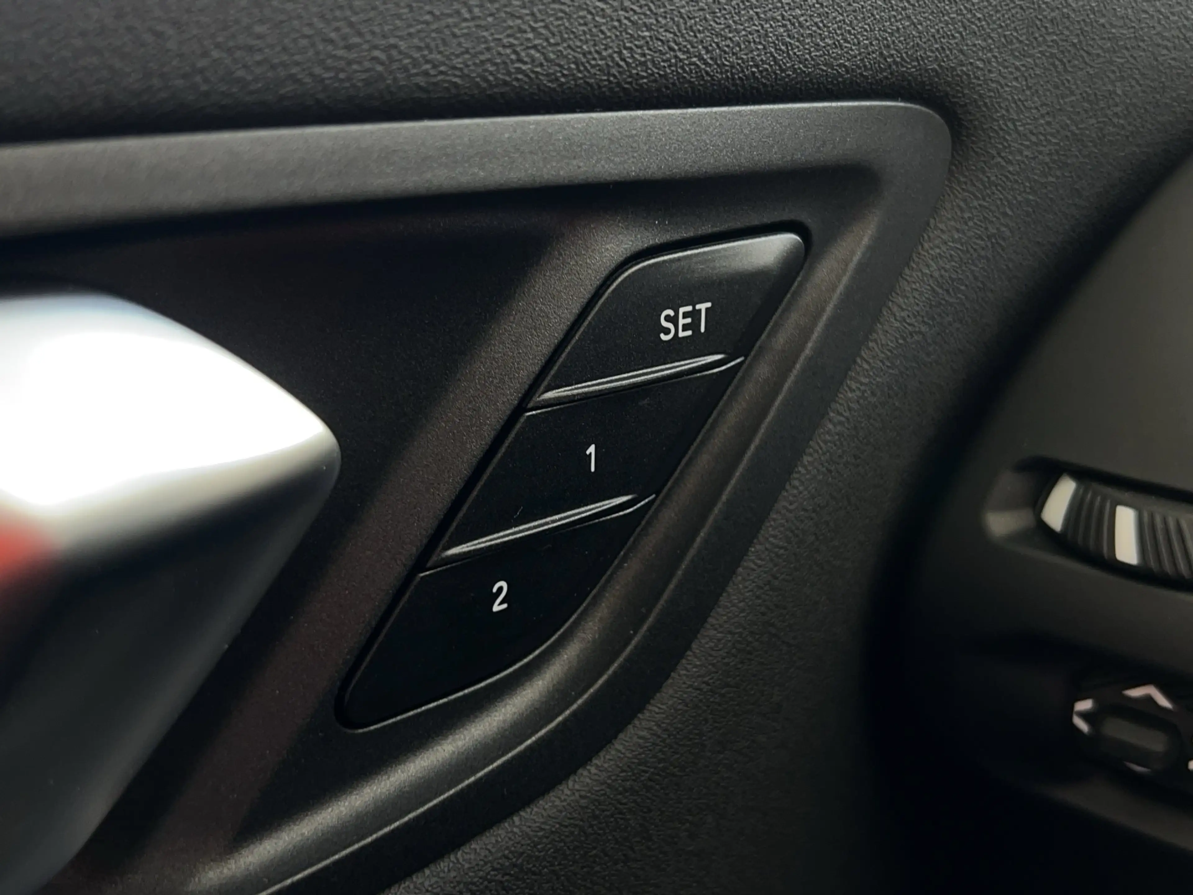 BMW 120 adapLED 360° HUD H/K Keyless Dr.Assist — photo 15