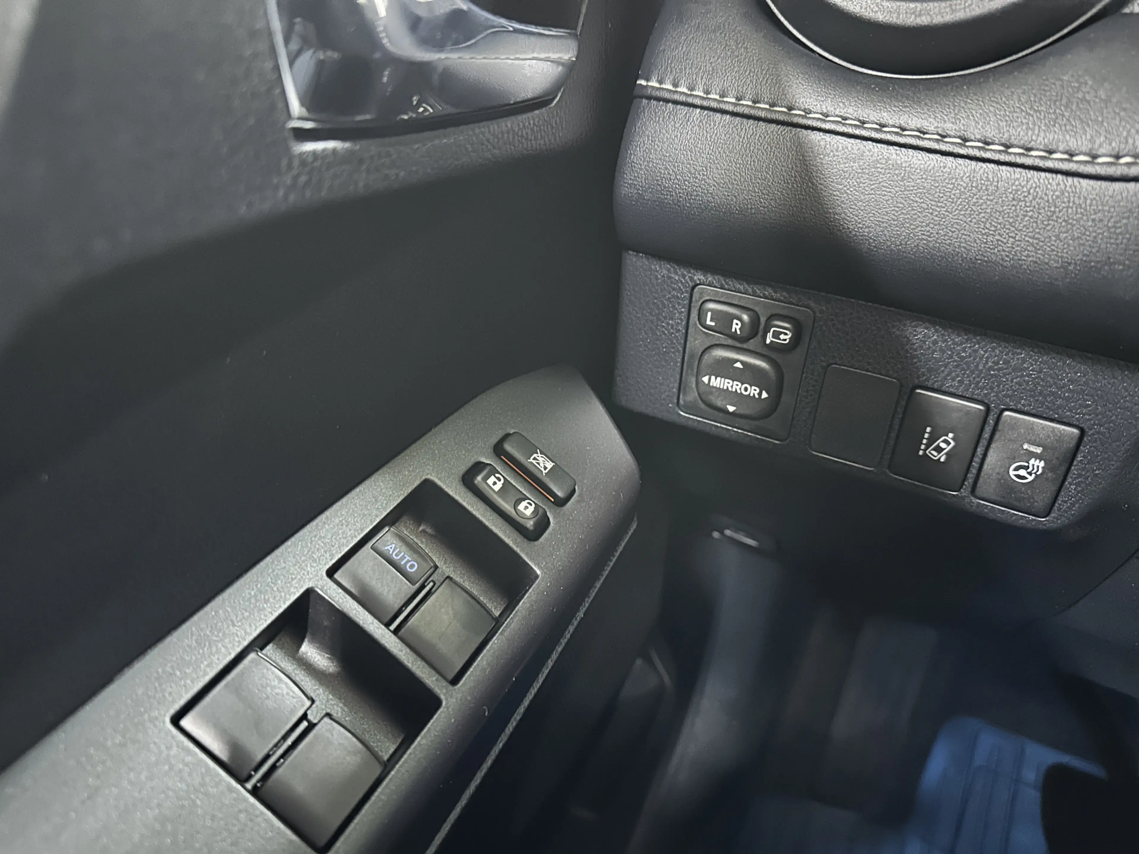 Toyota RAV 4 2.5 Hybrid Dynamic Sport | Navi | Camera | — photo 11