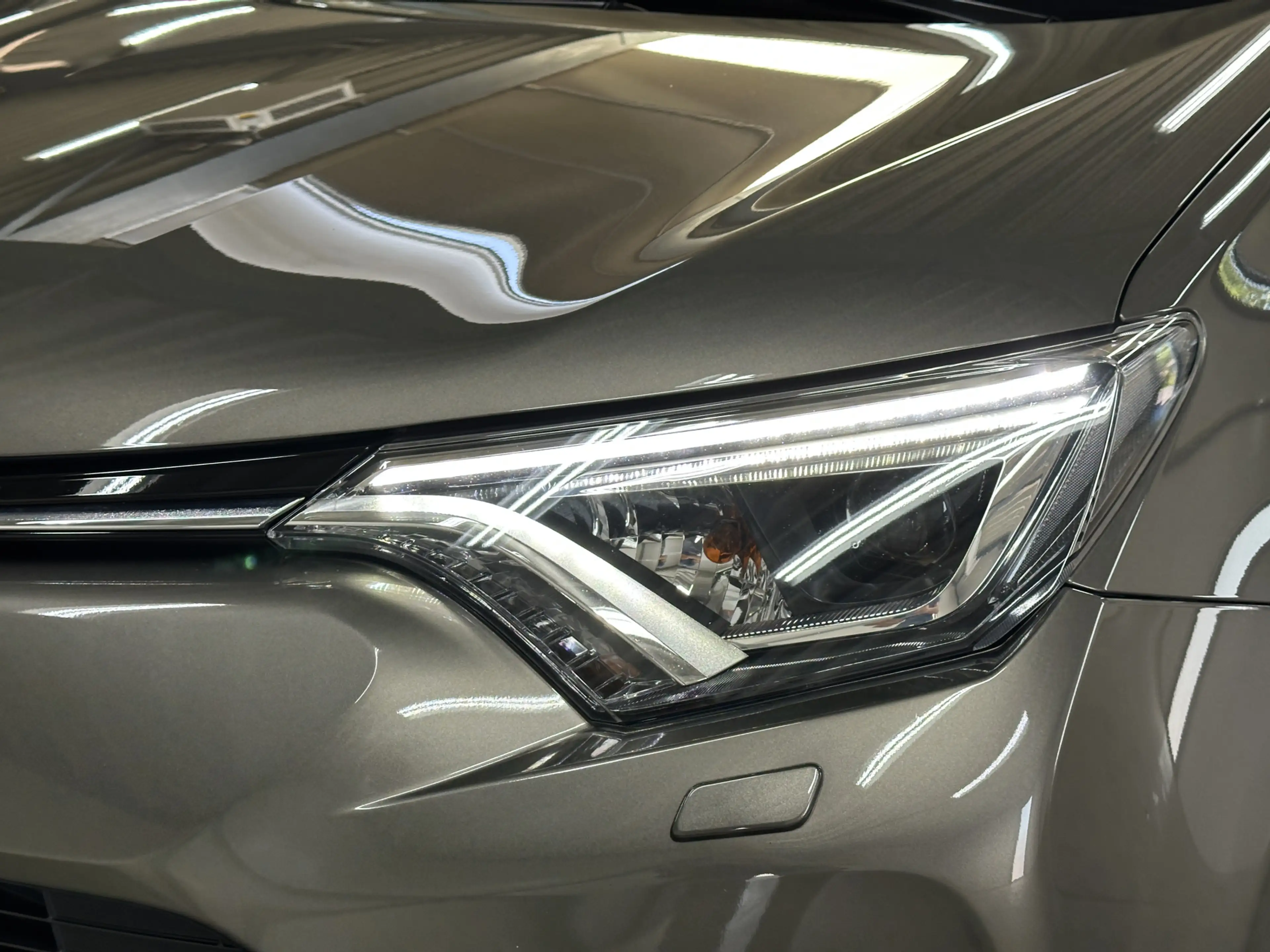 Toyota RAV 4 2.5 Hybrid Dynamic Sport | Navi | Camera | — photo 30