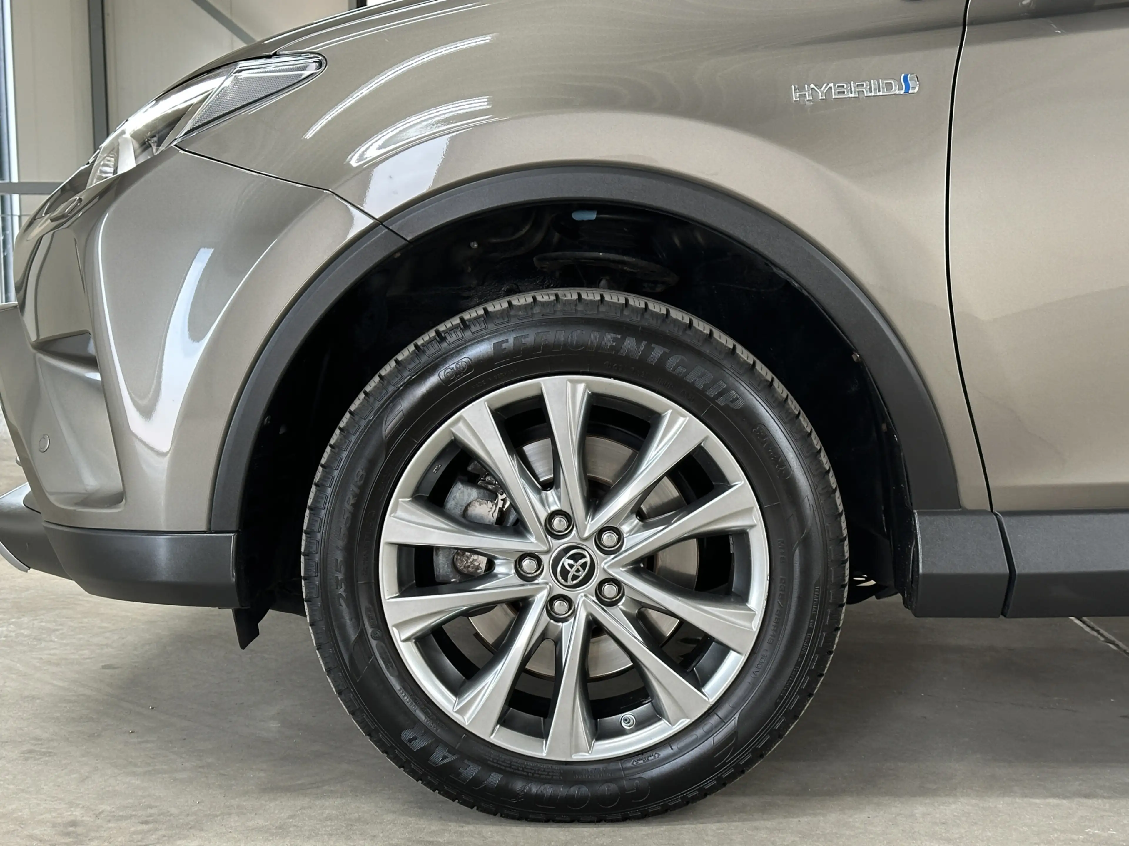 Toyota RAV 4 2.5 Hybrid Dynamic Sport | Navi | Camera | — photo 29