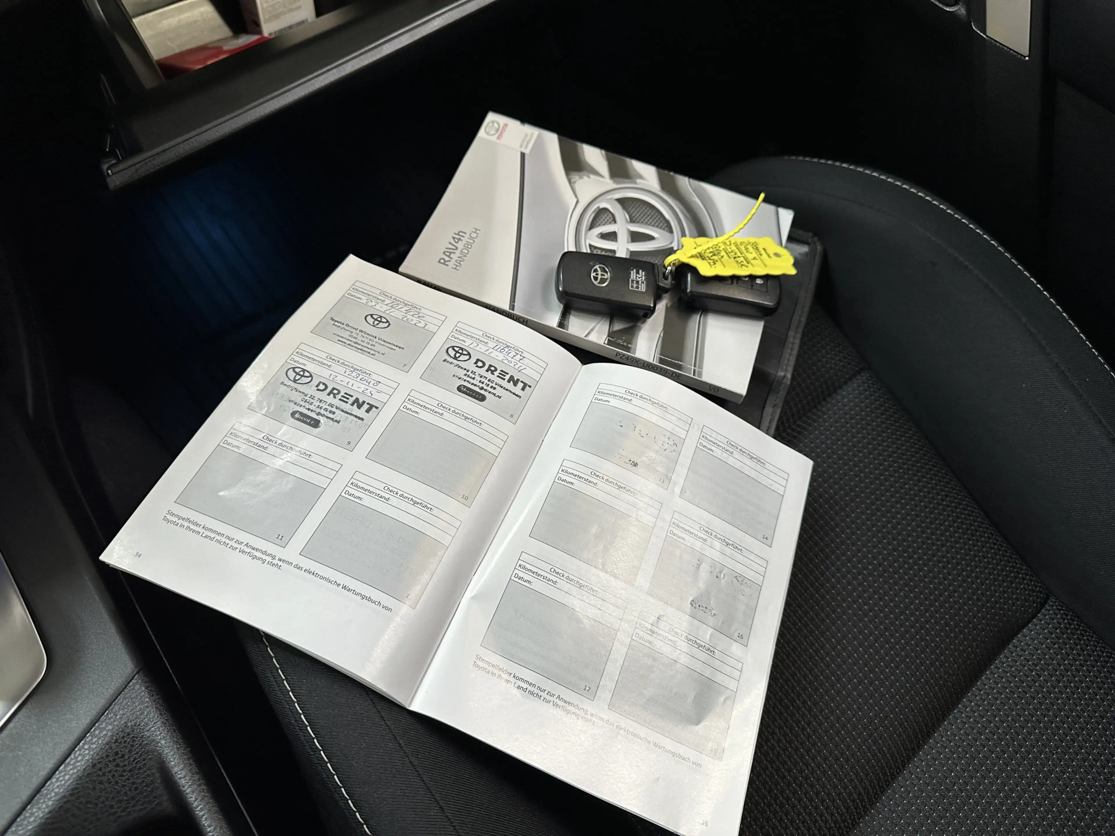 Toyota RAV 4 2.5 Hybrid Dynamic Sport | Navi | Camera | — photo 35