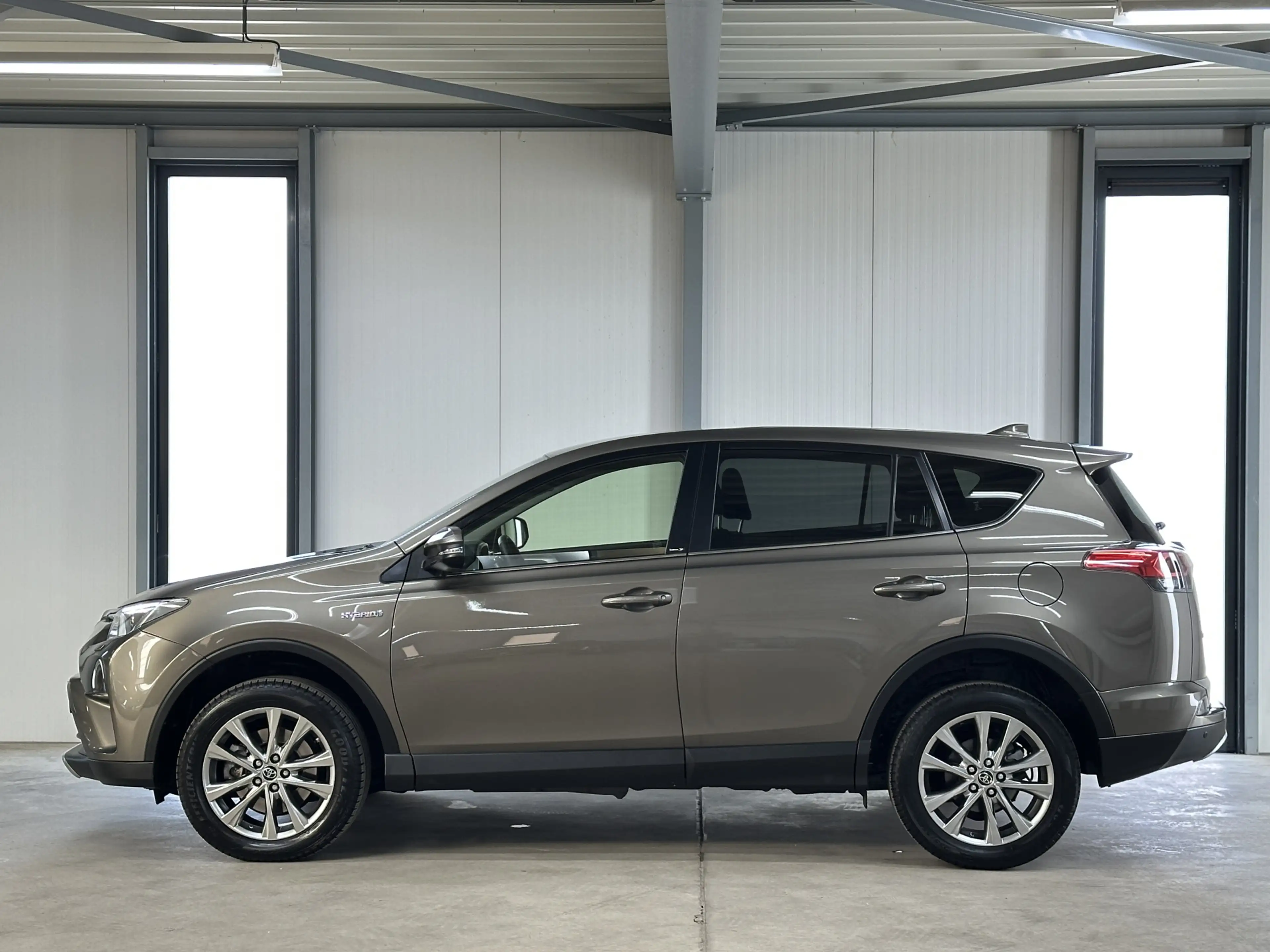 Toyota RAV 4 2.5 Hybrid Dynamic Sport | Navi | Camera | — photo 4
