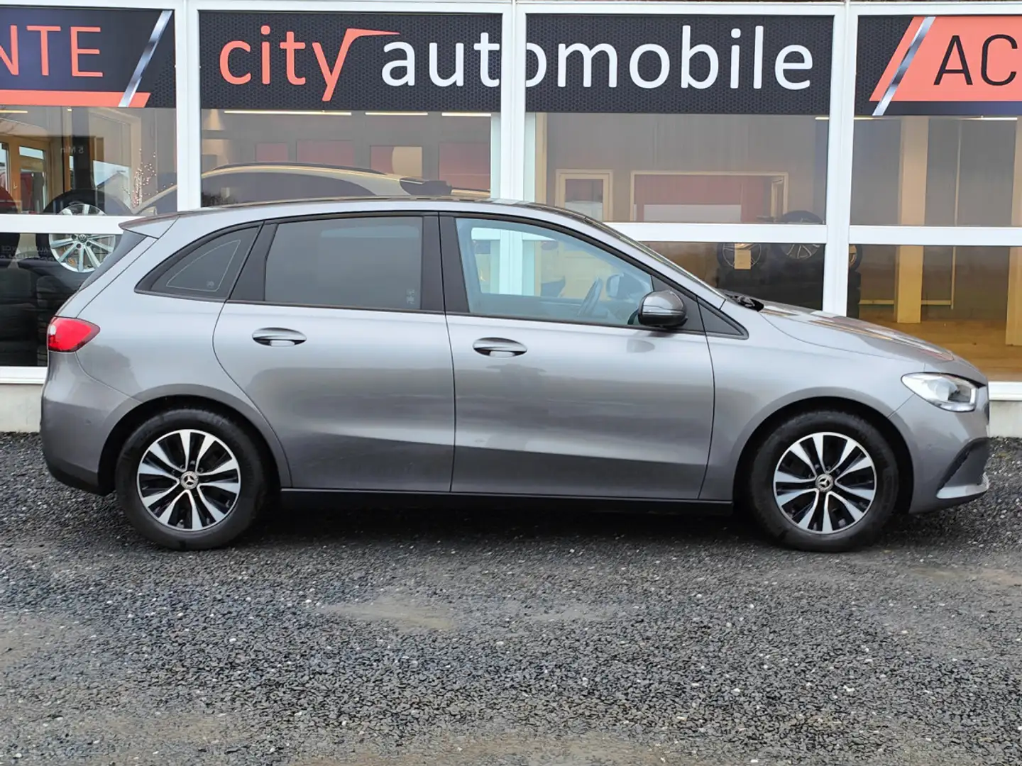 Mercedes-Benz B 180 B180d GPS CAMERA BLUETOOTH SIEGES CHAUFF Grijs - 2