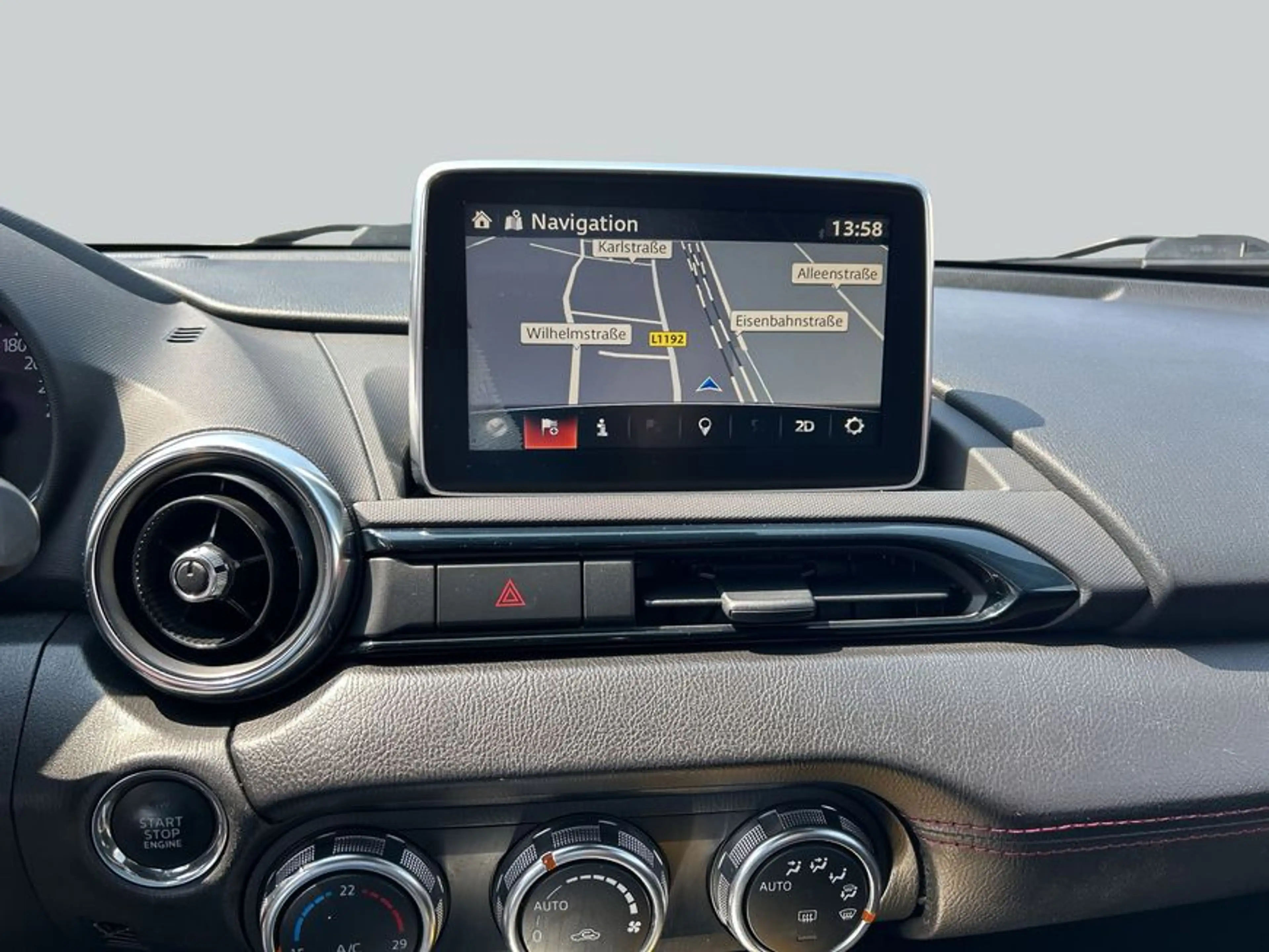 Mazda MX-5 SKYACTIV-G 160 i-ELOOP Sports-Line — photo 14