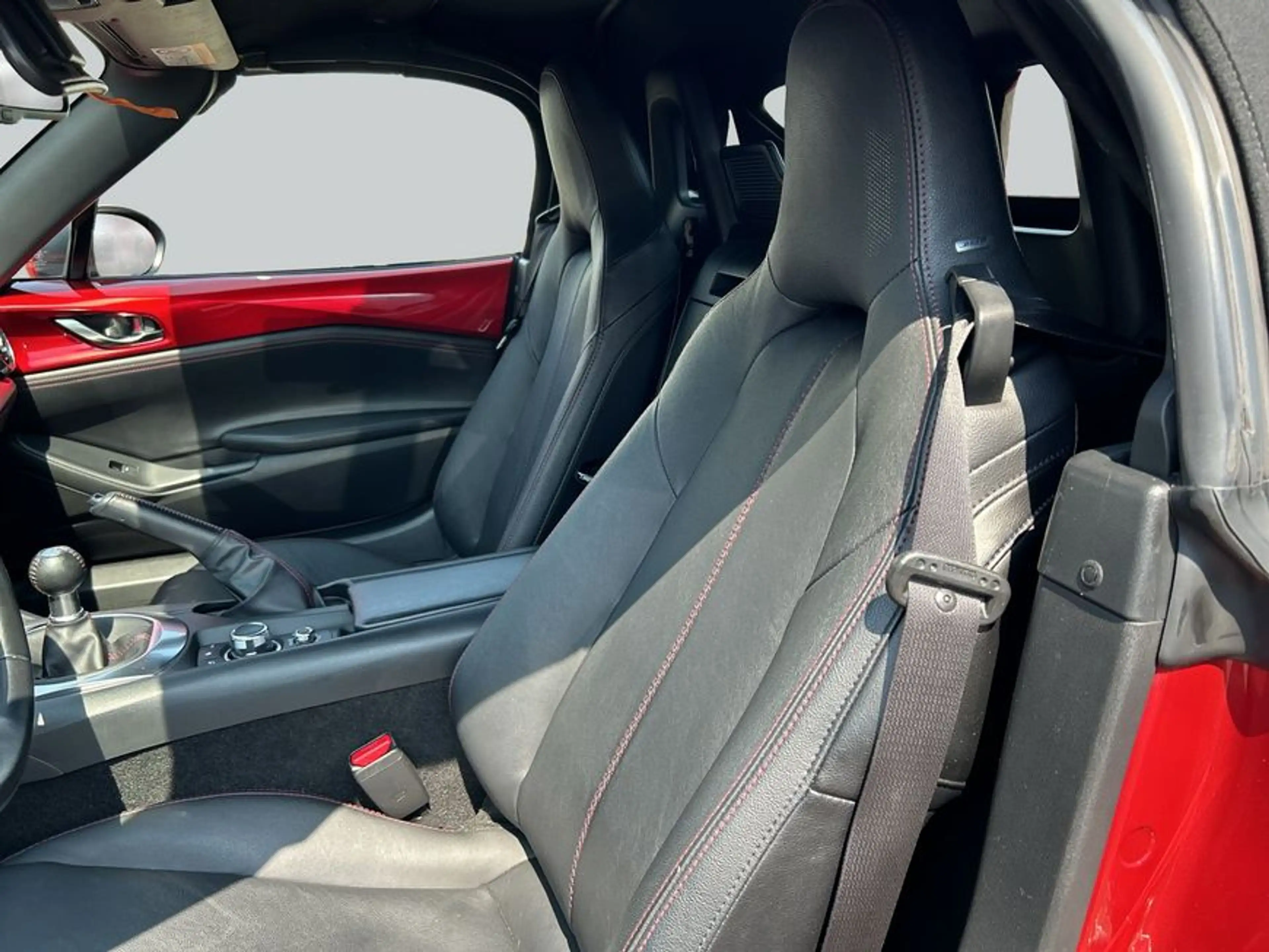 Mazda MX-5 SKYACTIV-G 160 i-ELOOP Sports-Line — photo 10