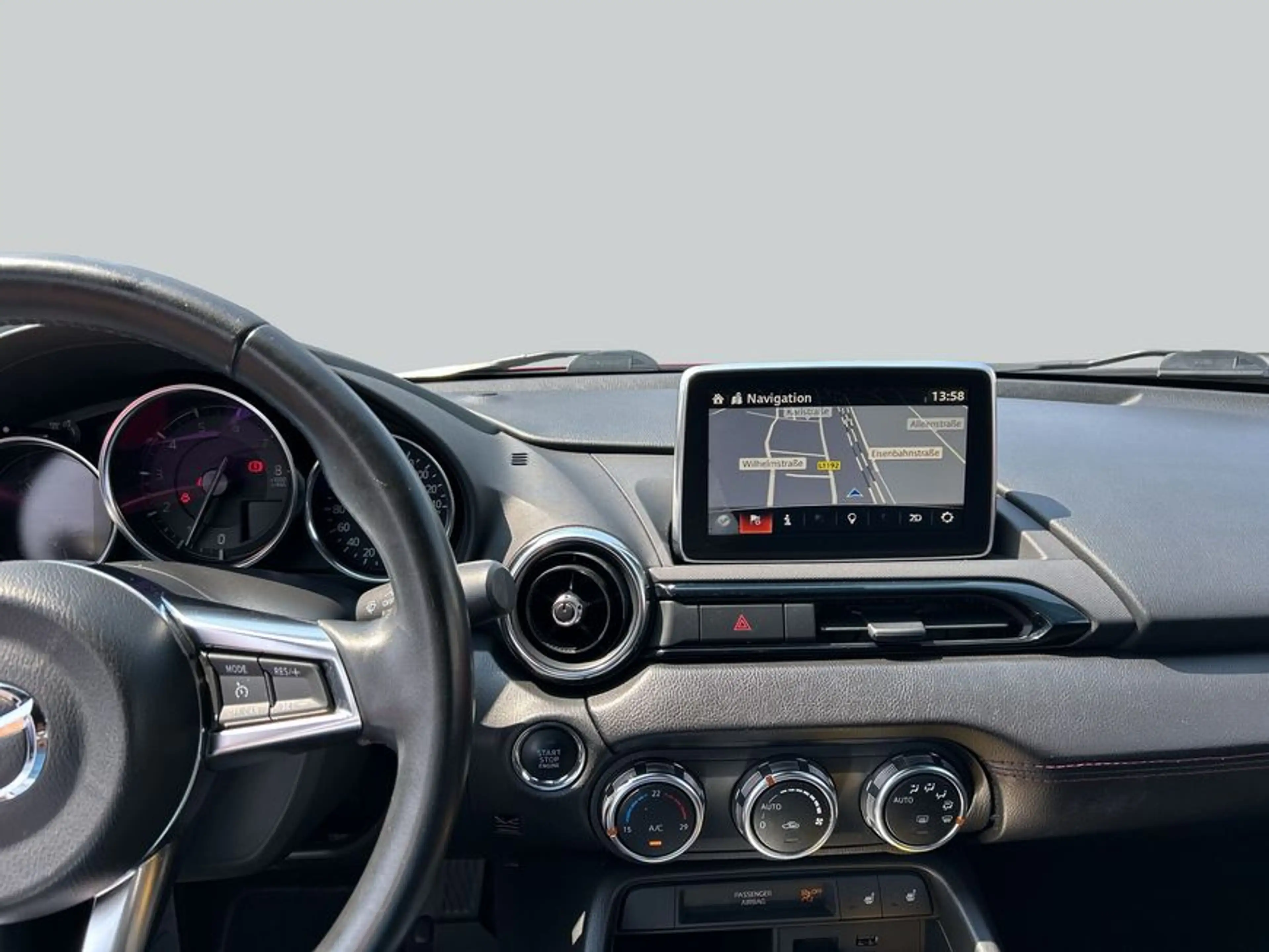 Mazda MX-5 SKYACTIV-G 160 i-ELOOP Sports-Line — photo 13