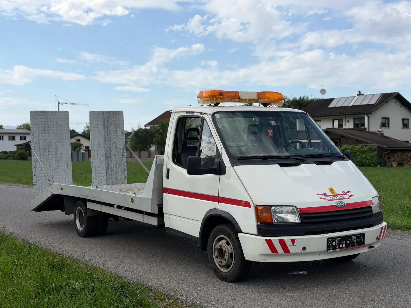 Ford Transit 2.5 Diesel Abschlepper - 2