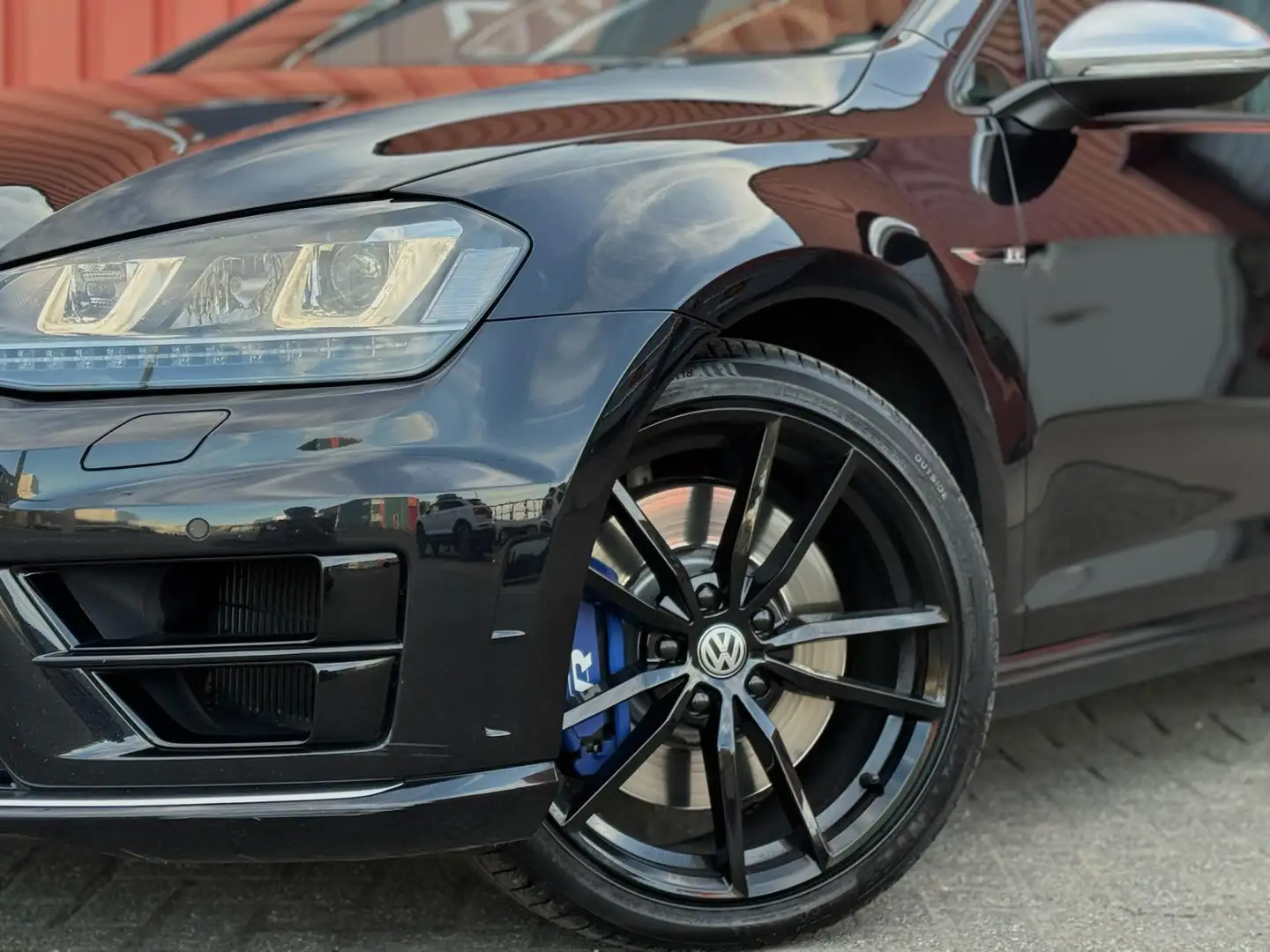 Volkswagen Golf 2.0 TSI R 4Motion | Navi | Stoelvw | Keyless Zwart - 2