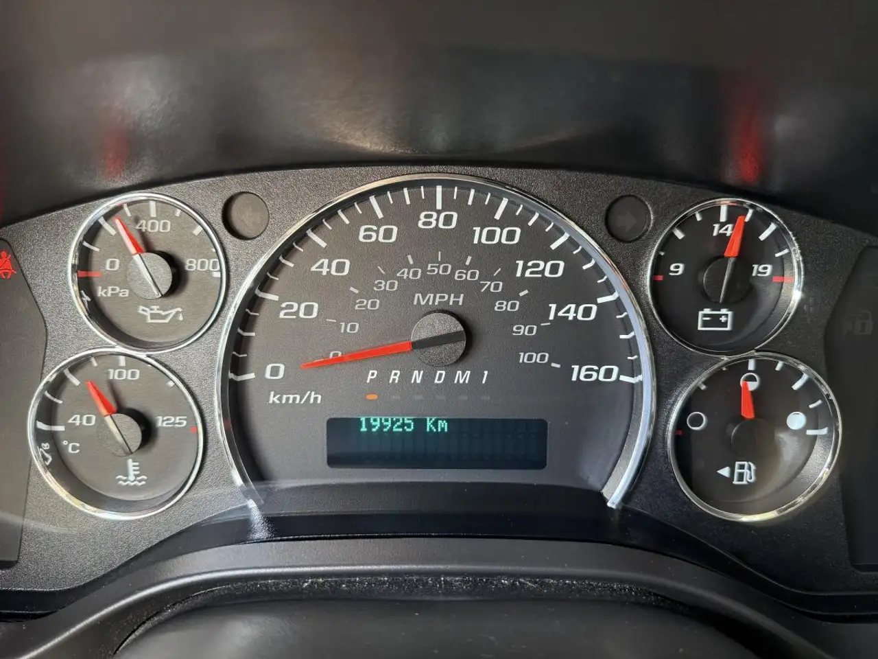 GMC Savana снимка GMC Savana