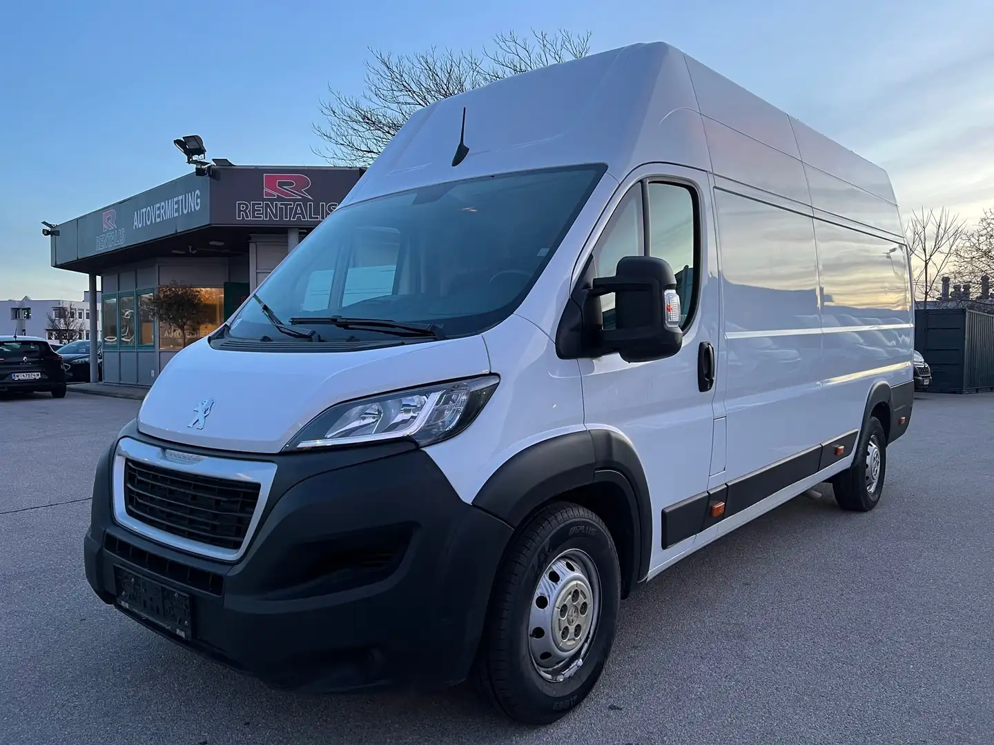 Peugeot Boxer L4H3 35+ 140 TÜV/Service/Reifen NEU *1. Hand* Weiß - 1