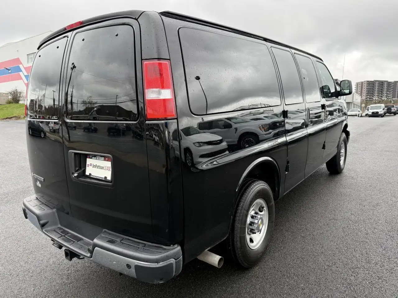 Chevrolet Express Passenger снимка Chevrolet Express Passenger