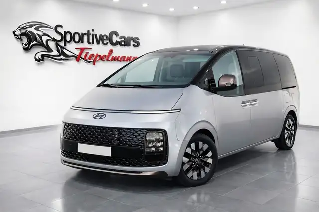 Hyundai STARIA Signature 4WD Leder Bose LED eSitze AHK