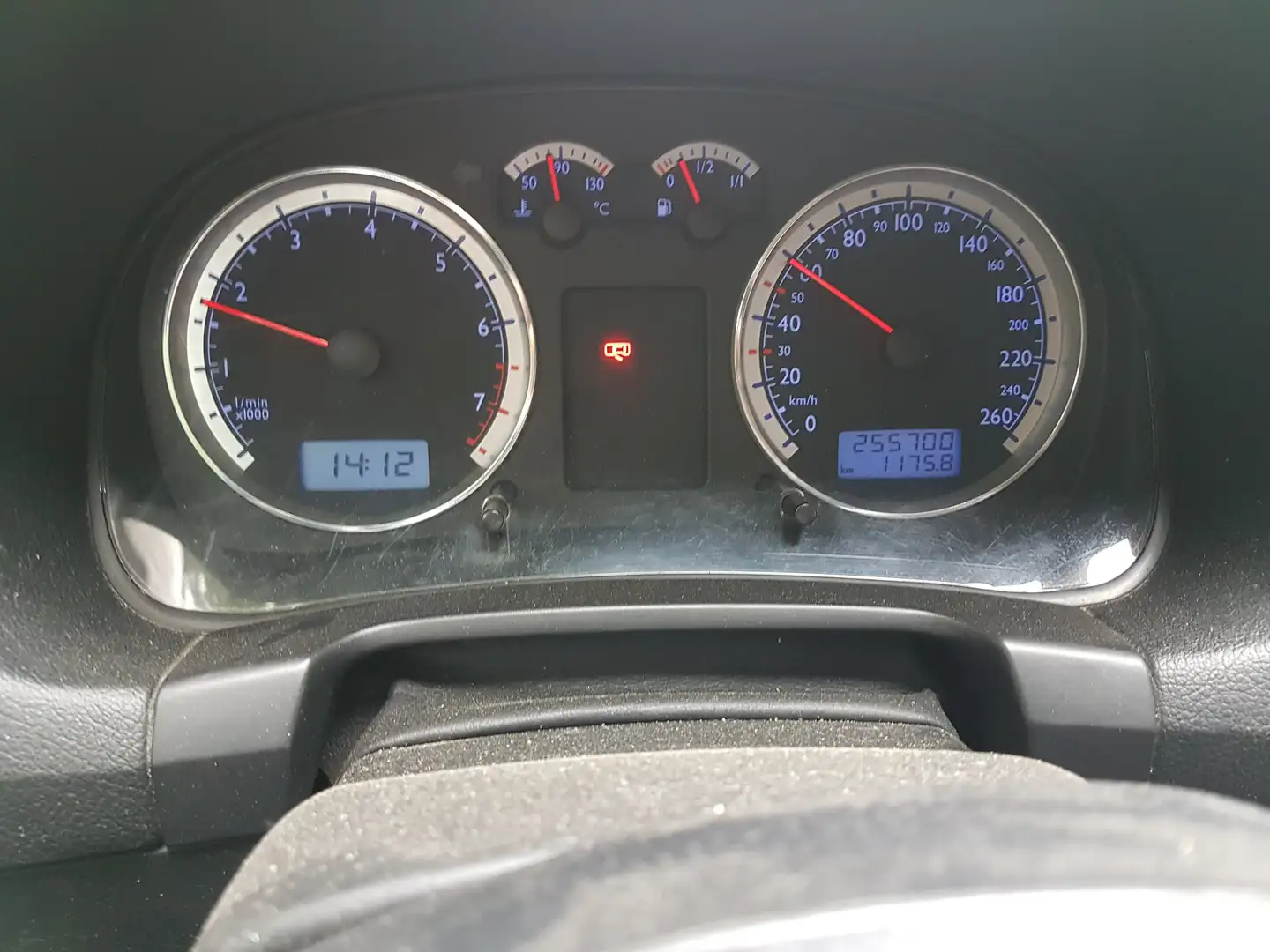 Volkswagen Bora 1.6 Чёрный - 2