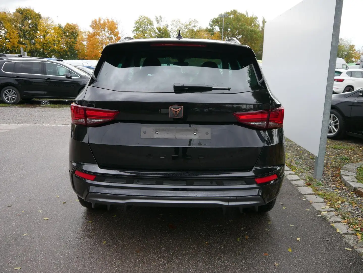 CUPRA Ateca 2,0 TSI DSG 4x4*AHK-SCHWENKBAR*NAVI*PDC*KAMERA*... Schwarz - 2