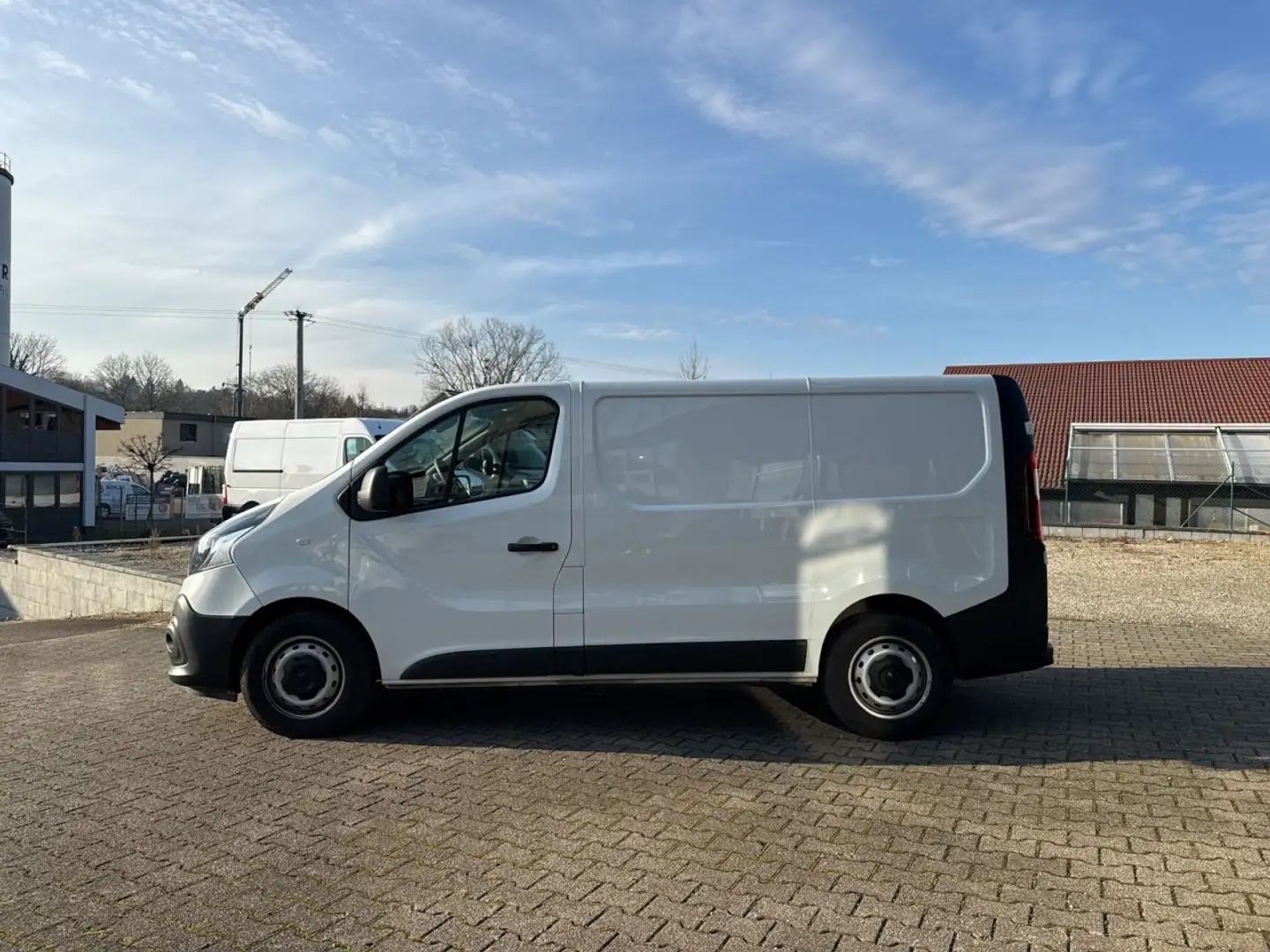 Renault Trafic Kasten L1H1 3,0t Komfort Klima Rückfahrkamera Blanc - 2