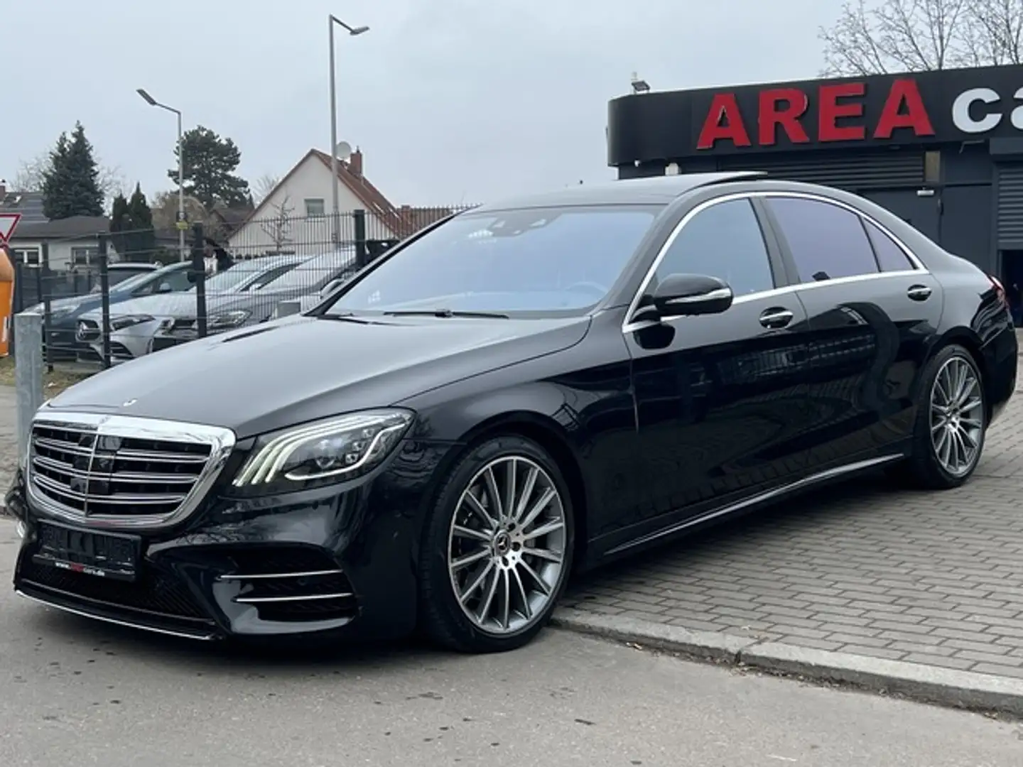 Mercedes-Benz S 500 L AMG*PANO*MULTIB*BURM*DIST.*360°* Černá - 1