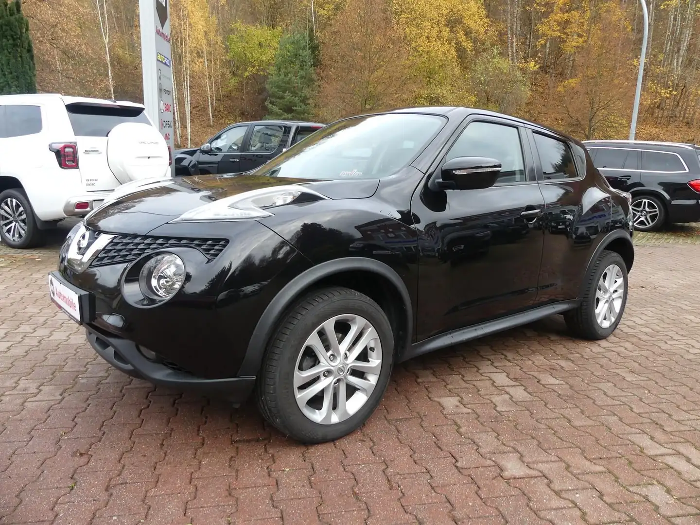 Nissan Juke 1.6*Automatik*Klima*Sitzhzg*Navi*Kam Schwarz - 1