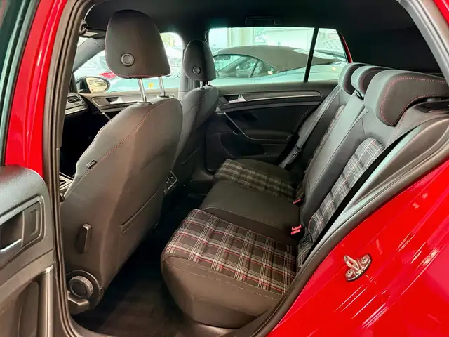 Volkswagen Golf view 7